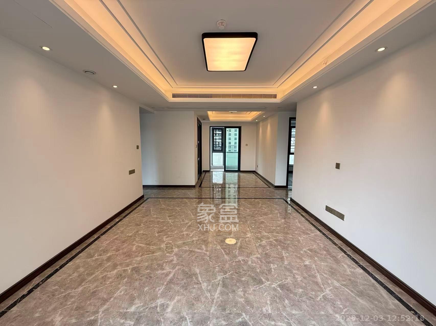 绿地长沙城际空间站（绿地新里佳苑）  4室2厅2卫    4700.0元/月室内图