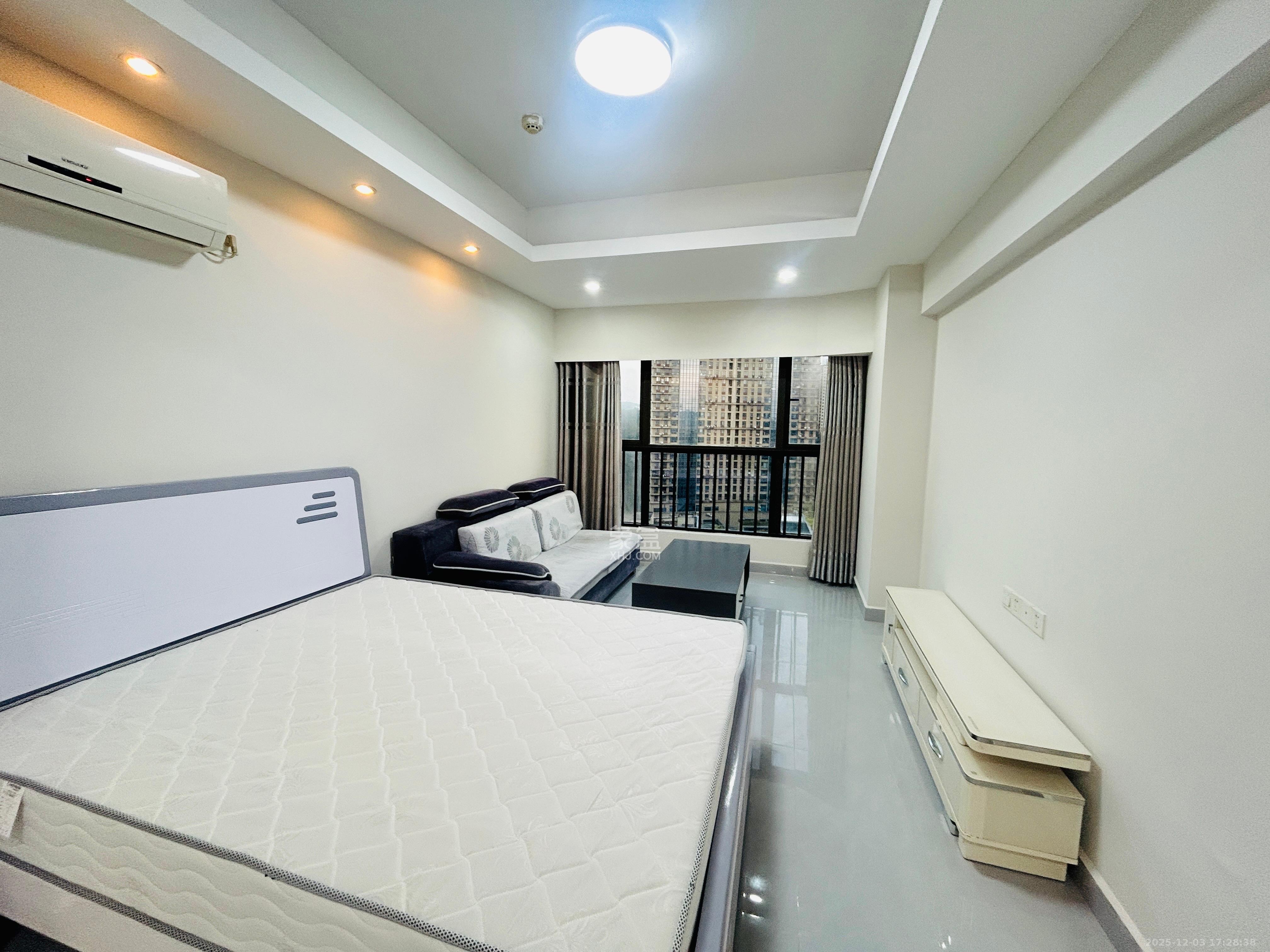 罗马国际公寓 1室1厅1卫 1300.0元/月 罗马国际公寓 1室1厅1卫 1300.0元/月室内图