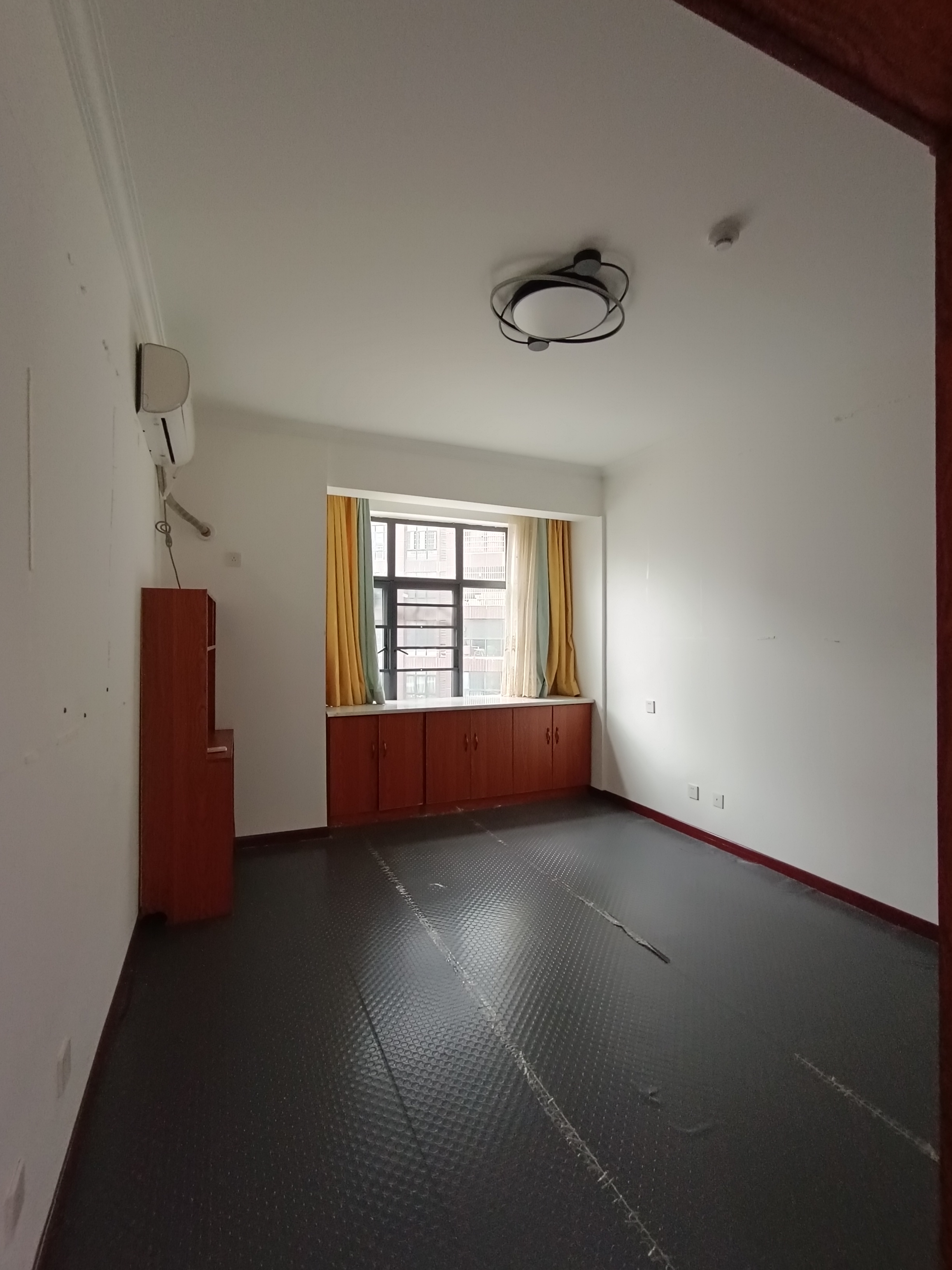 南门口安置小区一期 3室2厅2卫 1800.0元/月 南门口安置小区一期 3室2厅2卫 1800.0元/月室内图