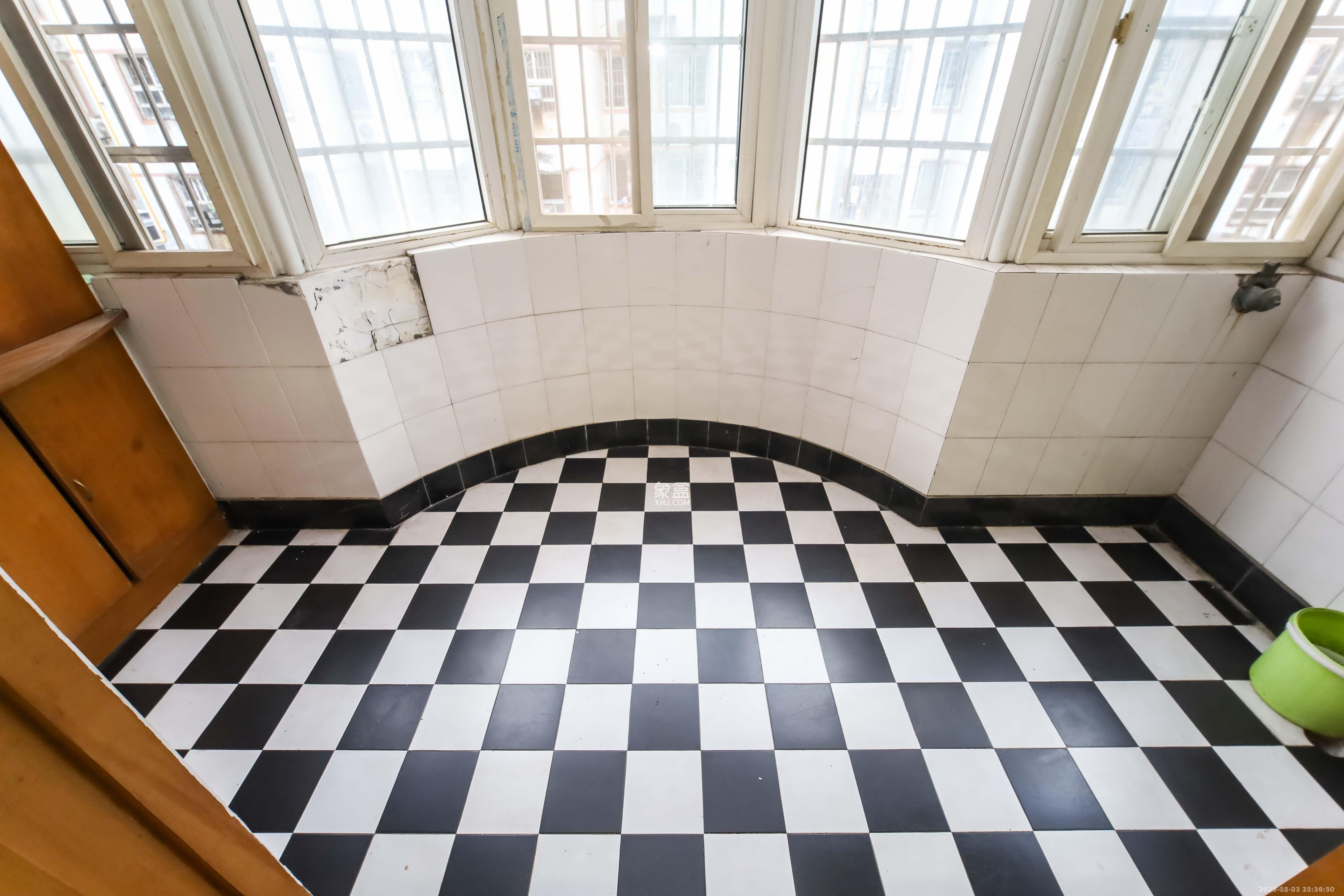 德政园  3室2厅1卫    1900.0元/月室内图