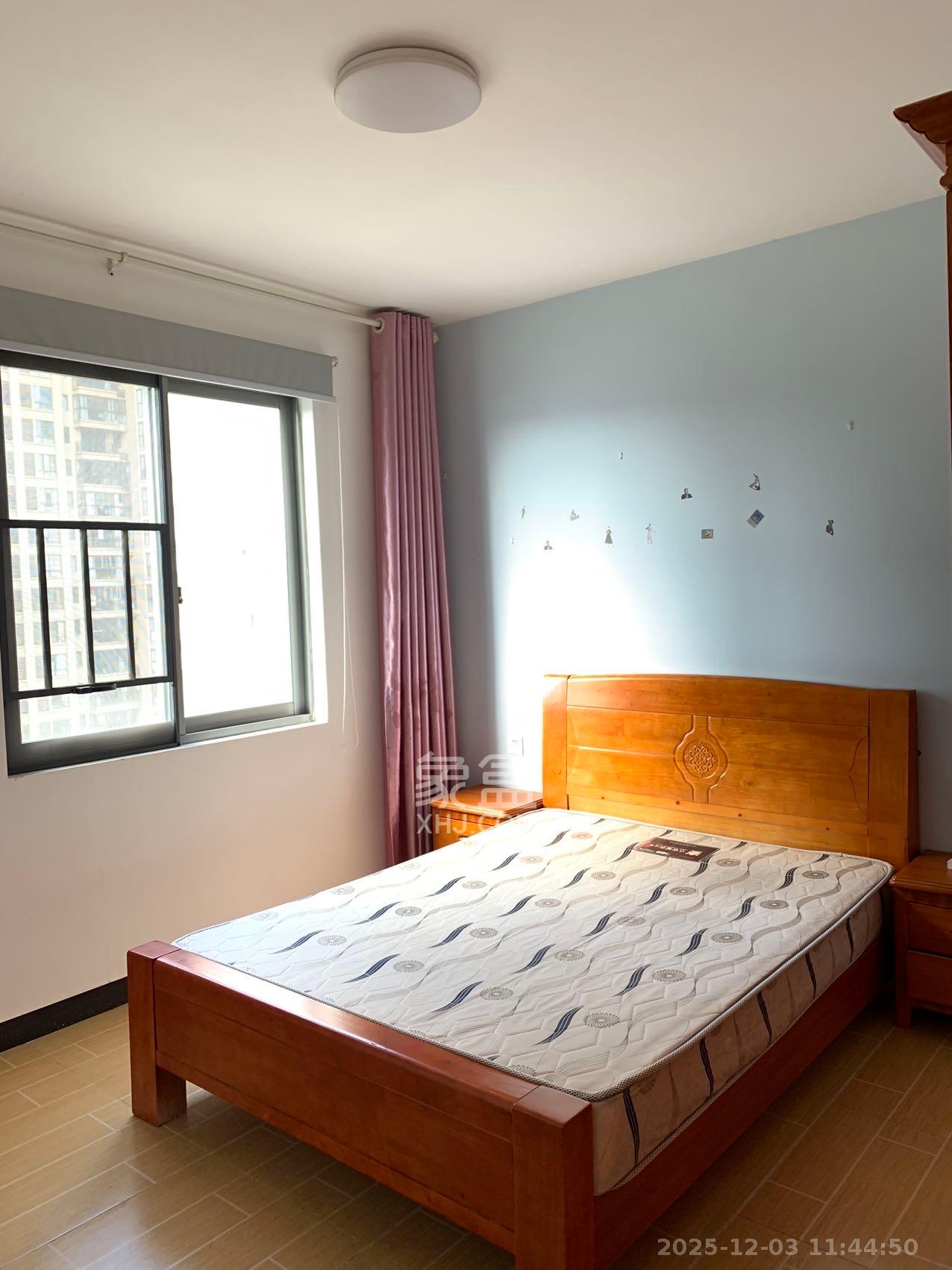 汇景豪庭  3室2厅2卫    3000.0元/月室内图