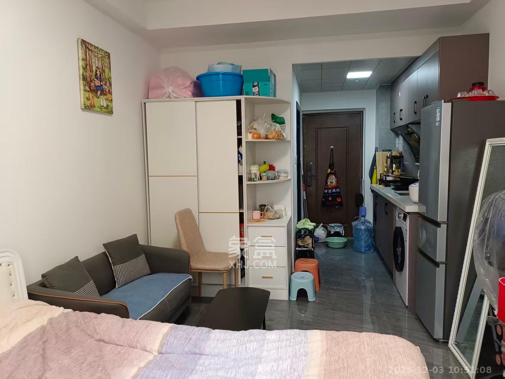 保利香槟国际  1室1厅1卫    950.0元/月