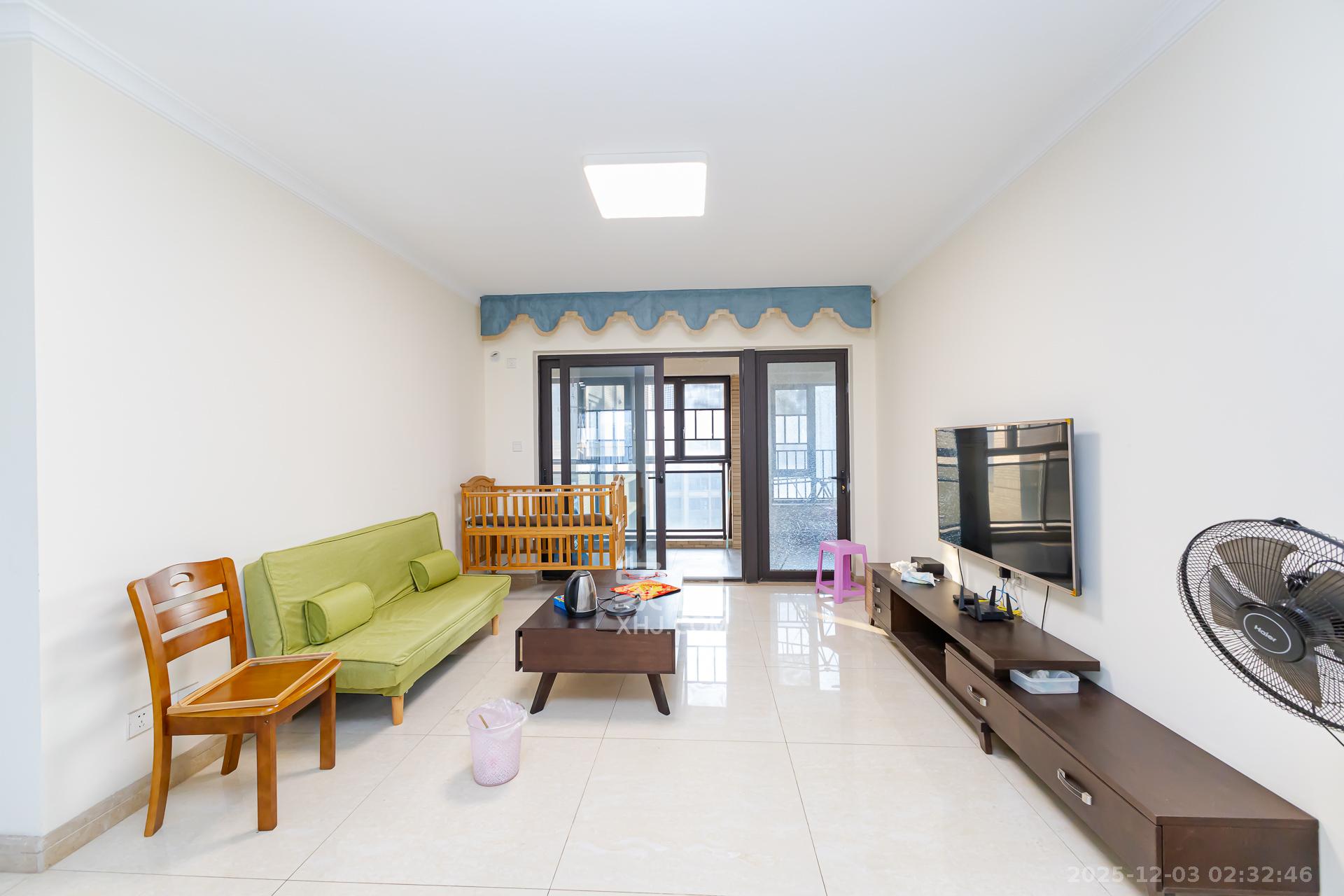 时代倾城一期  3室2厅1卫    80.0万客厅