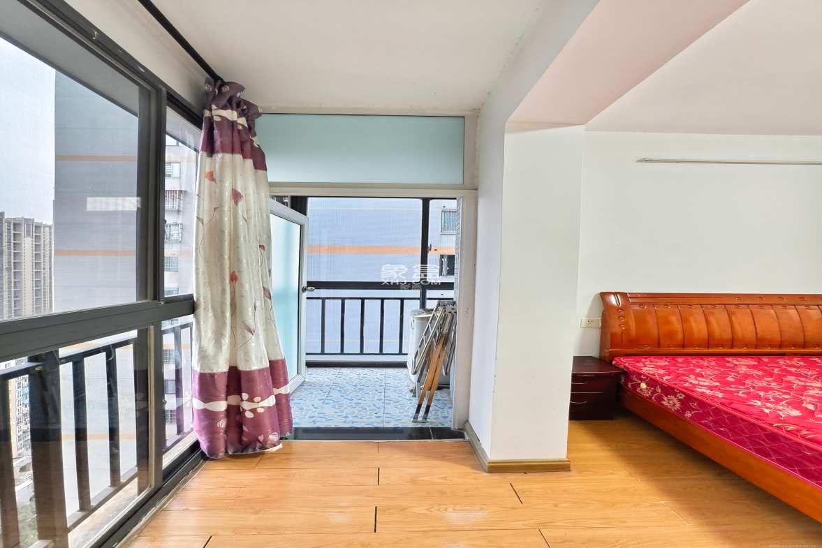 麓江春 2室1厅1卫 1700.0元/月 麓江春 2室1厅1卫 1700.0元/月室内图