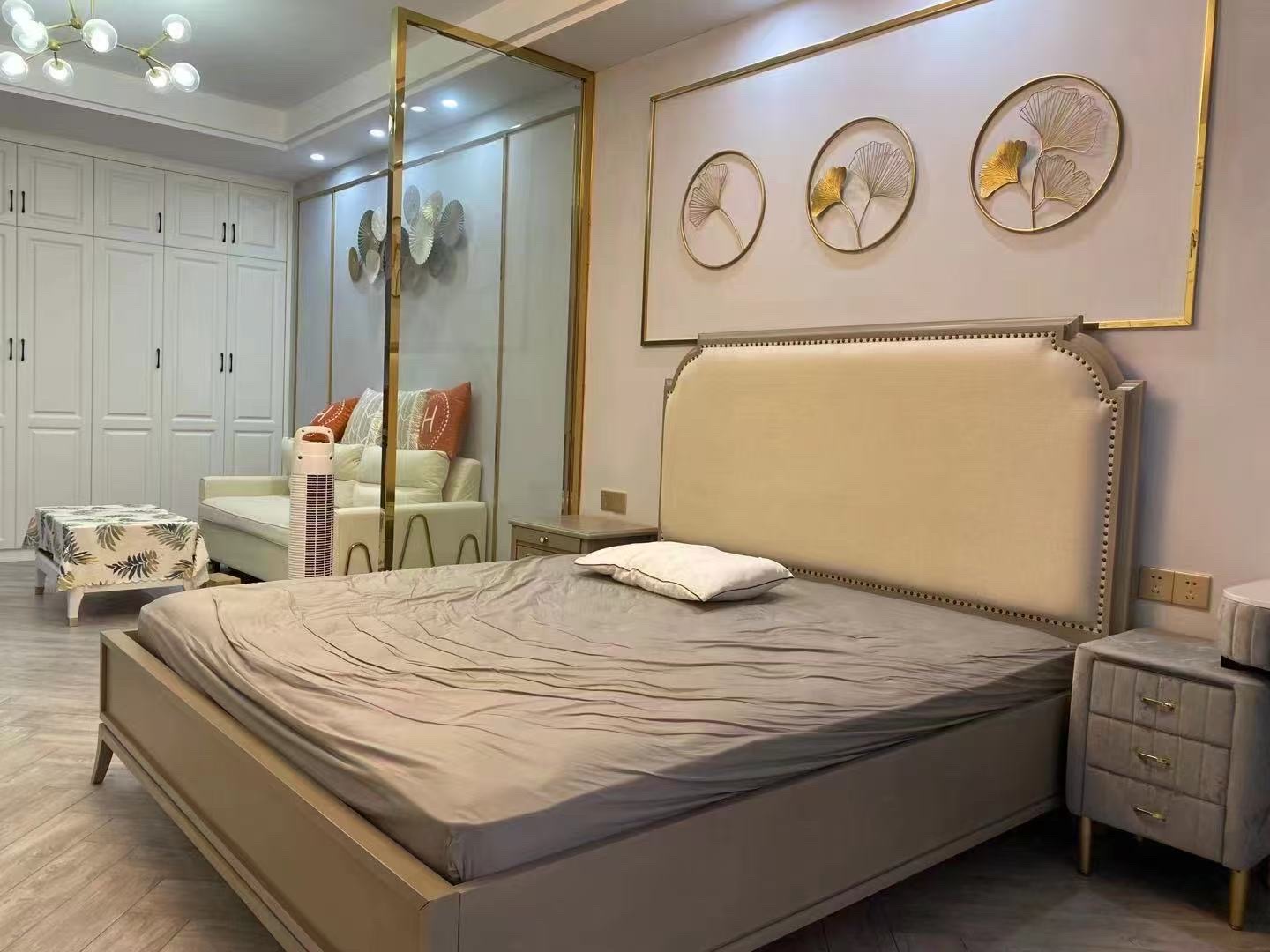 华南城市广场 1室0厅0卫 1700.0元/月 华南城市广场 1室0厅0卫 1700.0元/月室内图