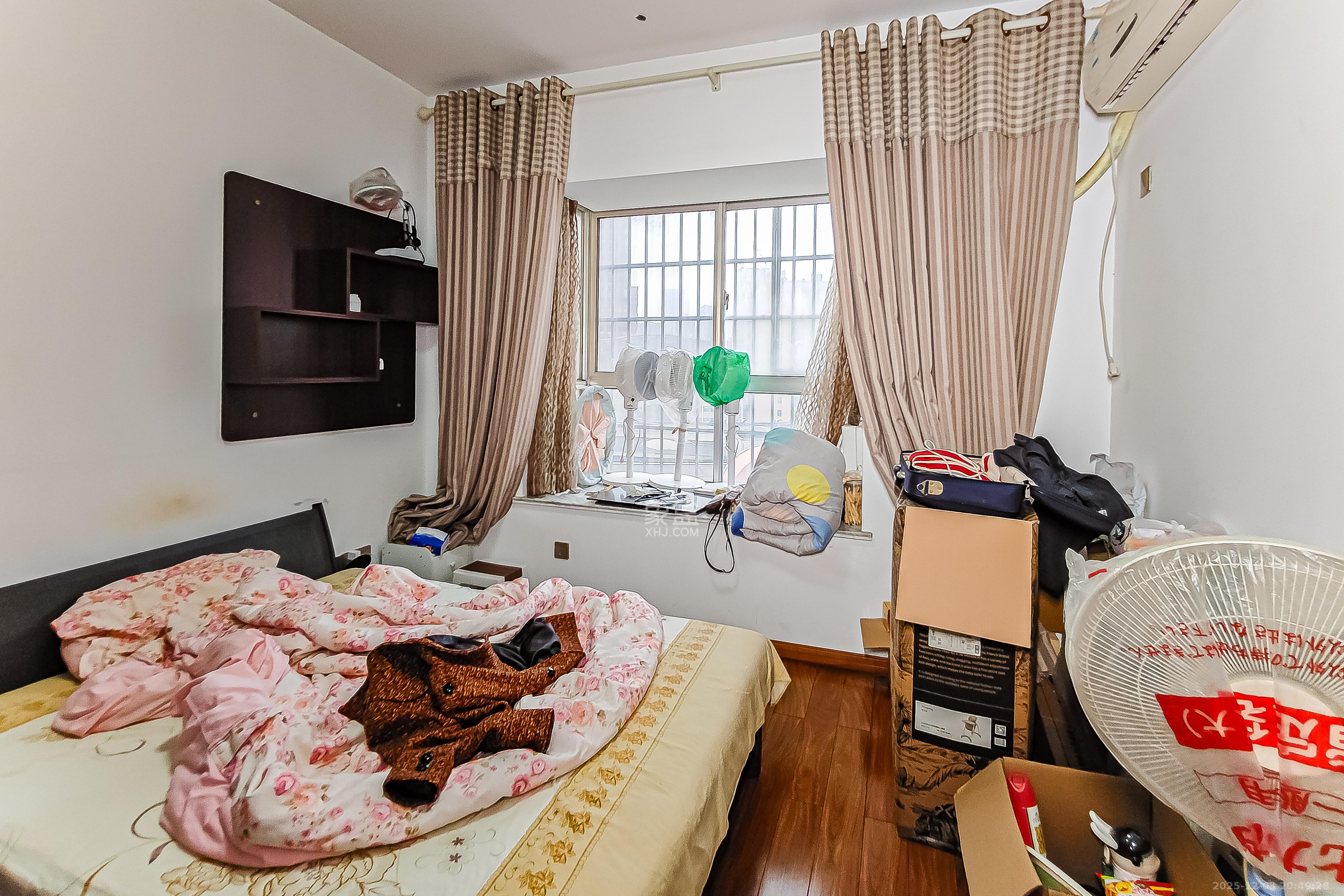 宏泽佳园 3室2厅1卫 180.0万 宏泽佳园 3室2厅1卫 180.0万卧室