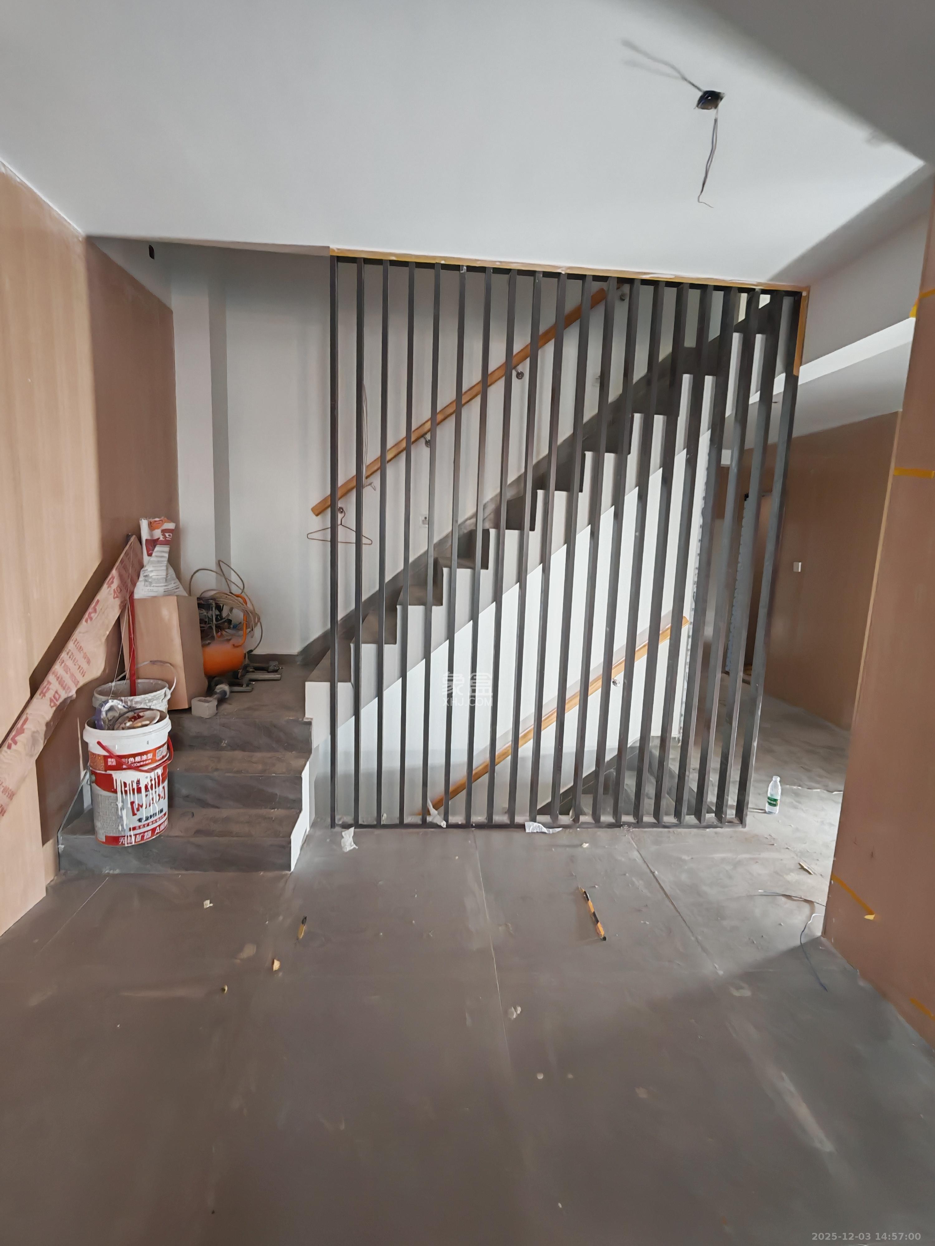 绿地公馆（绿地名邸）   278.26㎡      7000.0元/月室内图