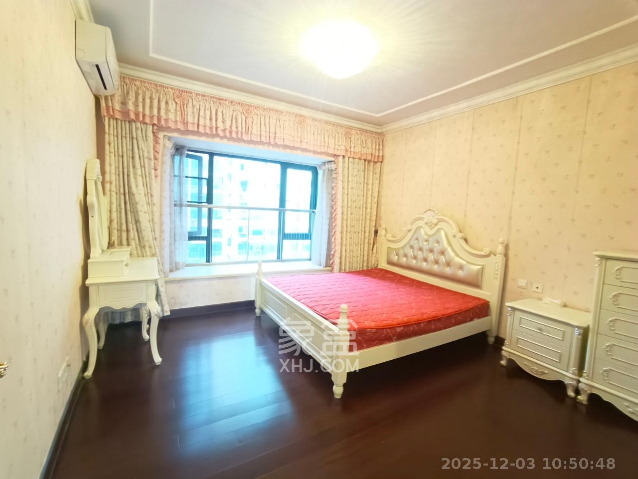 恒大城 3室2厅1卫 2400.0元/月 恒大城 3室2厅1卫 2400.0元/月室内图