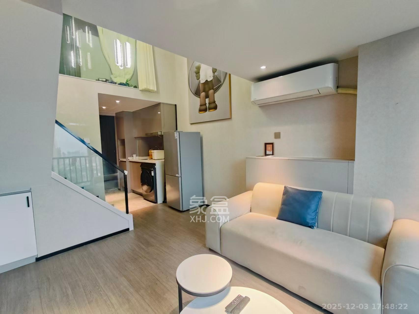 中一鲲出(鲲鹏府) 2室2厅1卫 2400.0元/月 中一鲲出(鲲鹏府) 2室2厅1卫 2400.0元/月室内图