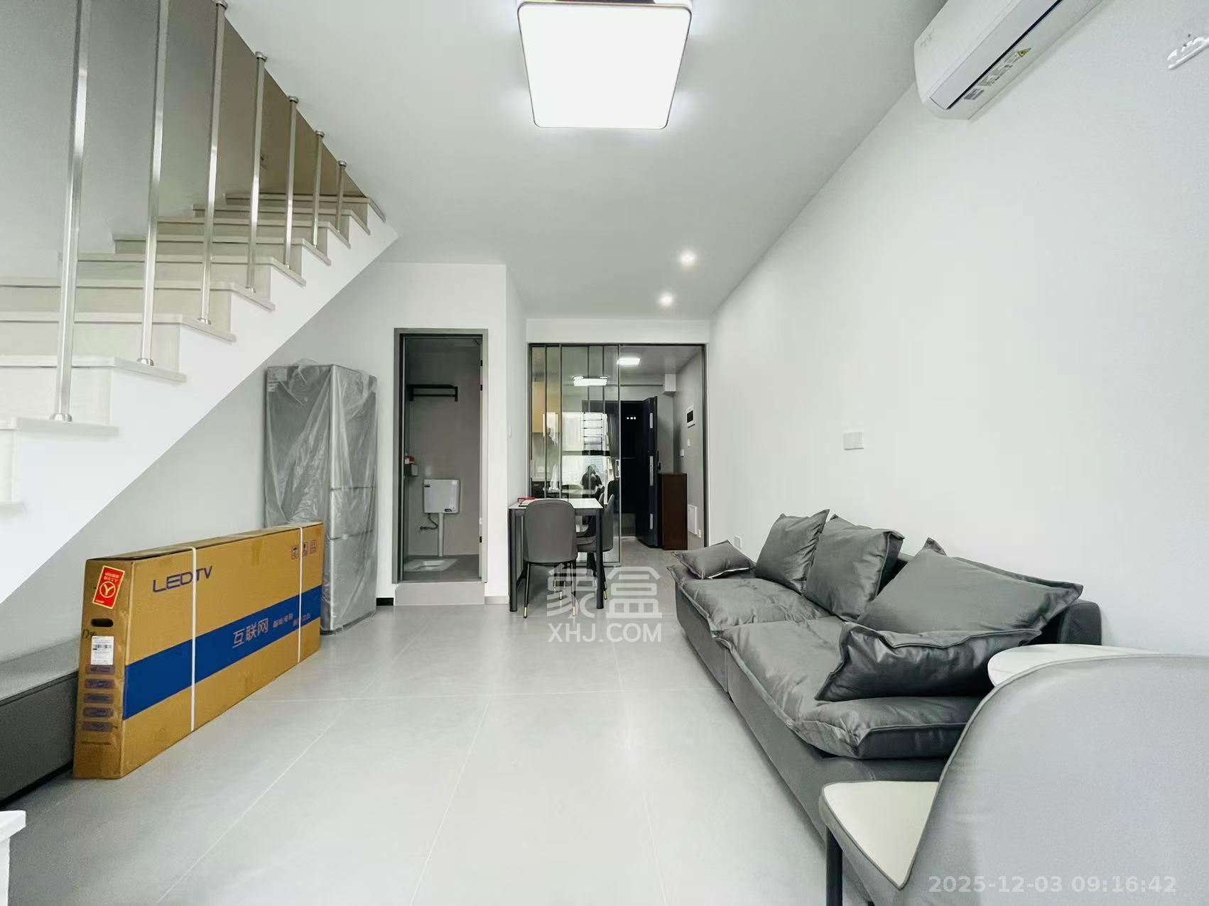 君悦新天地  2室2厅2卫    2500.0元/月室内图