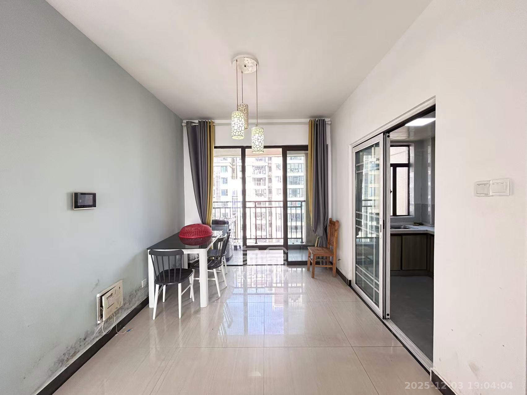 星雅美辰 3室2厅2卫 2500.0元/月 星雅美辰 3室2厅2卫 2500.0元/月室内图