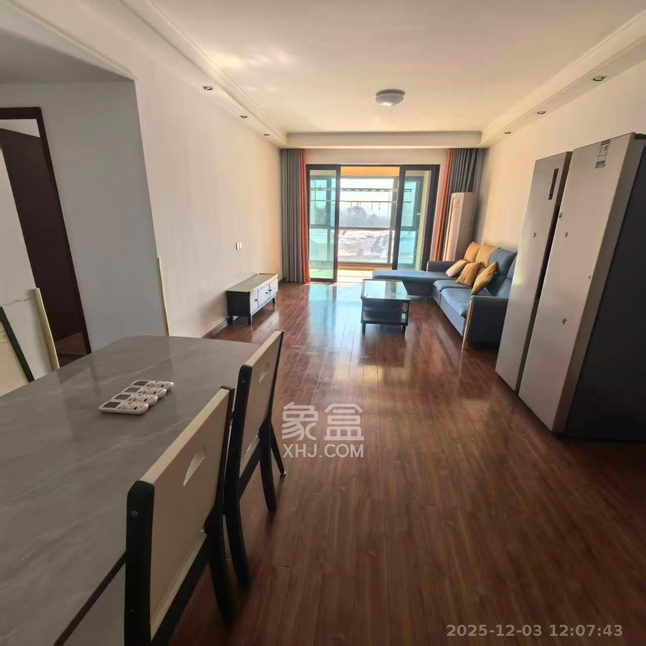 奥园誉景华府 3室2厅2卫 2300.0元/月 奥园誉景华府 3室2厅2卫 2300.0元/月室内图