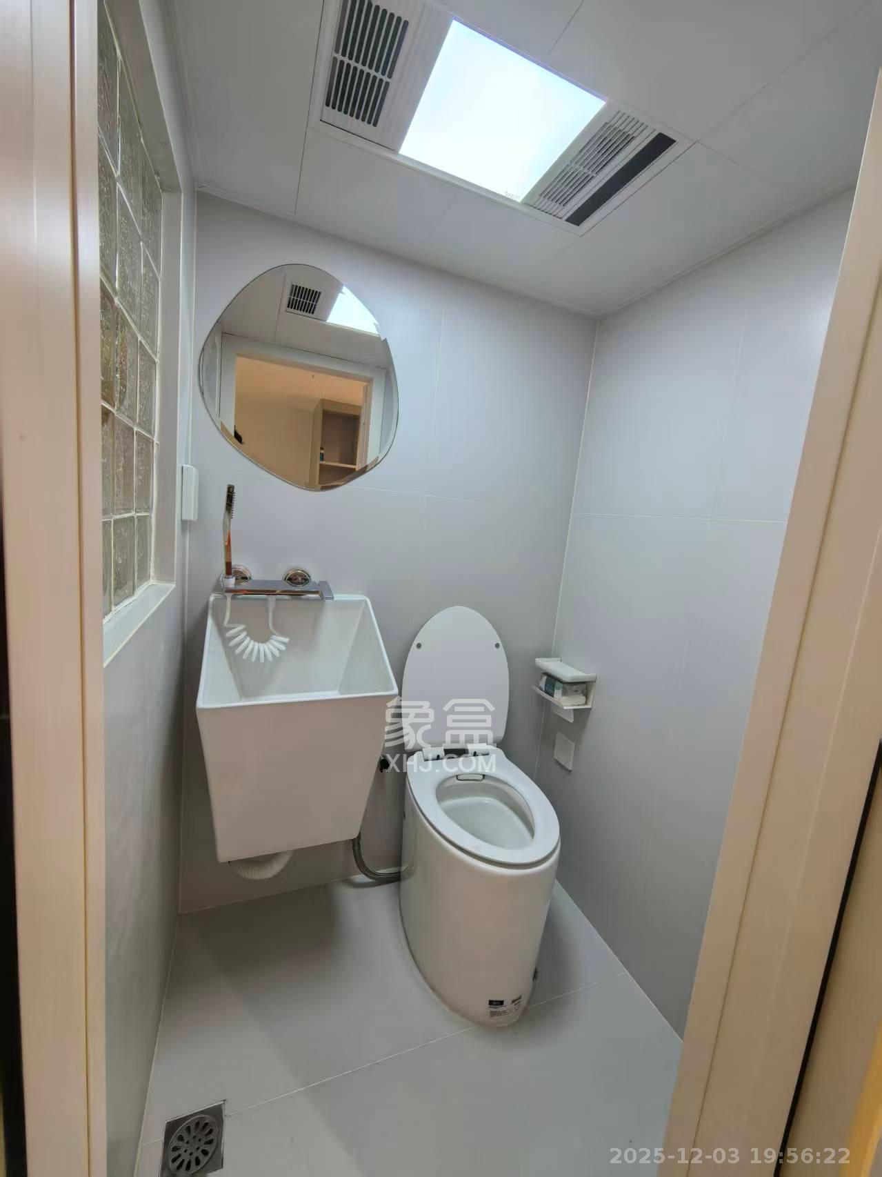 福晟翡翠湾 2室1厅1卫 2300.0元/月 福晟翡翠湾 2室1厅1卫 2300.0元/月室内图