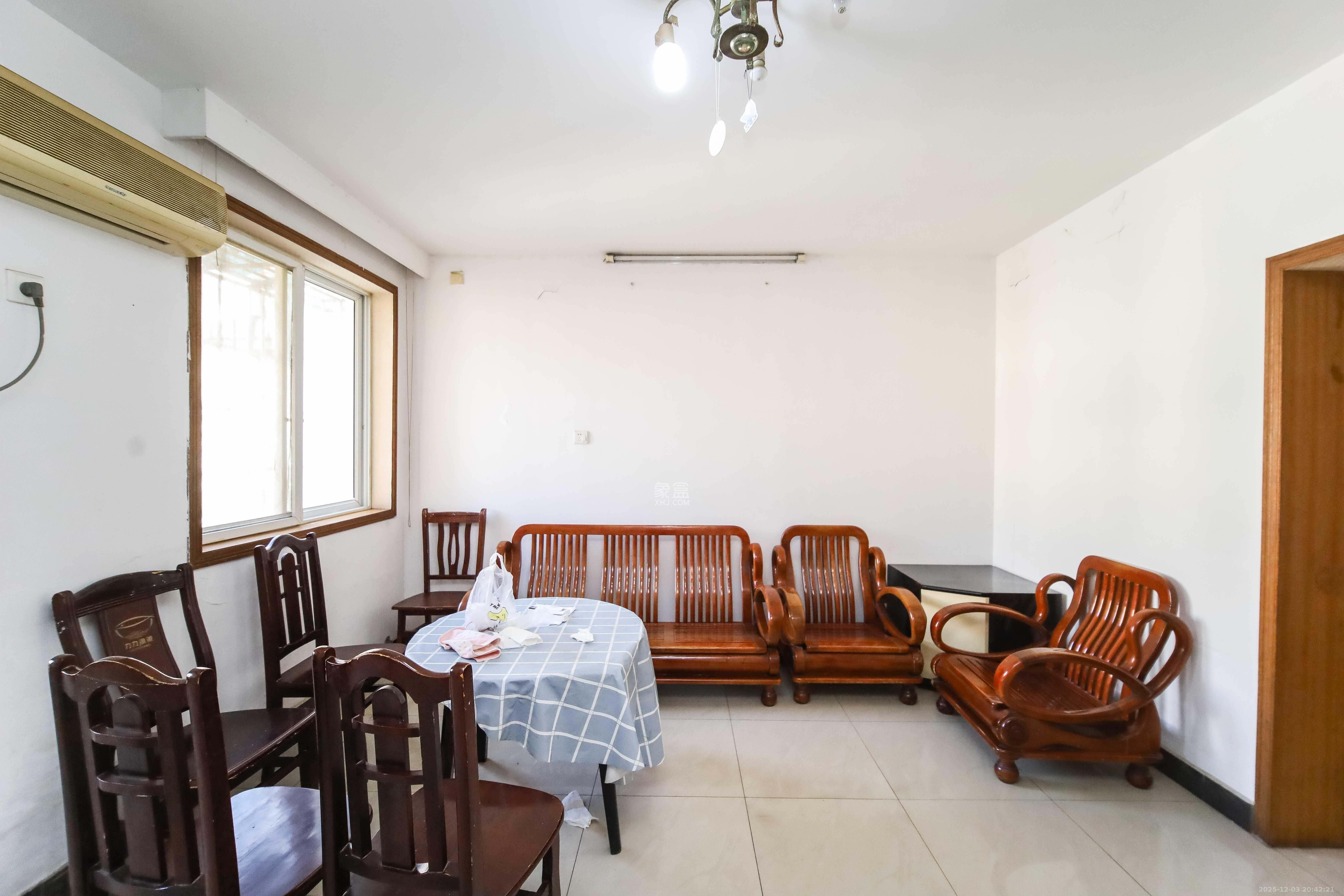 德政园 3室2厅1卫 53.8万 德政园 3室2厅1卫 53.8万客厅