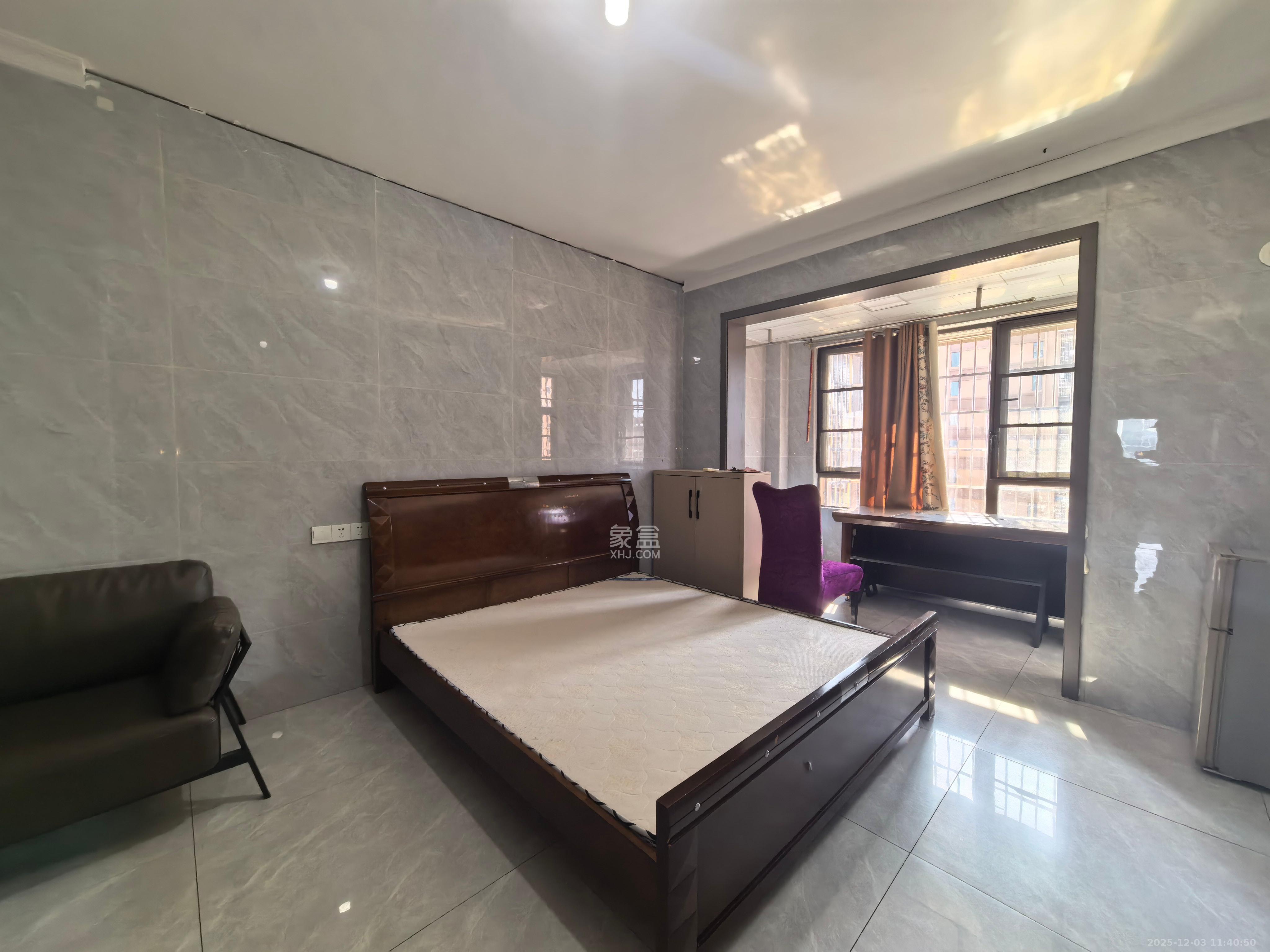 东宜新园  1室1厅1卫    1000.0元/月