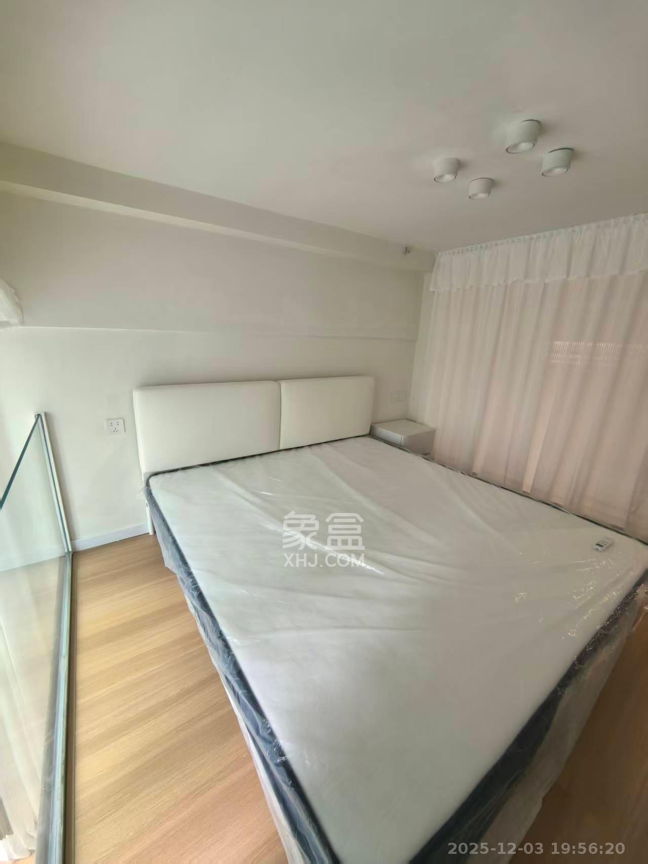 福晟翡翠湾  2室1厅1卫    2300.0元/月室内图