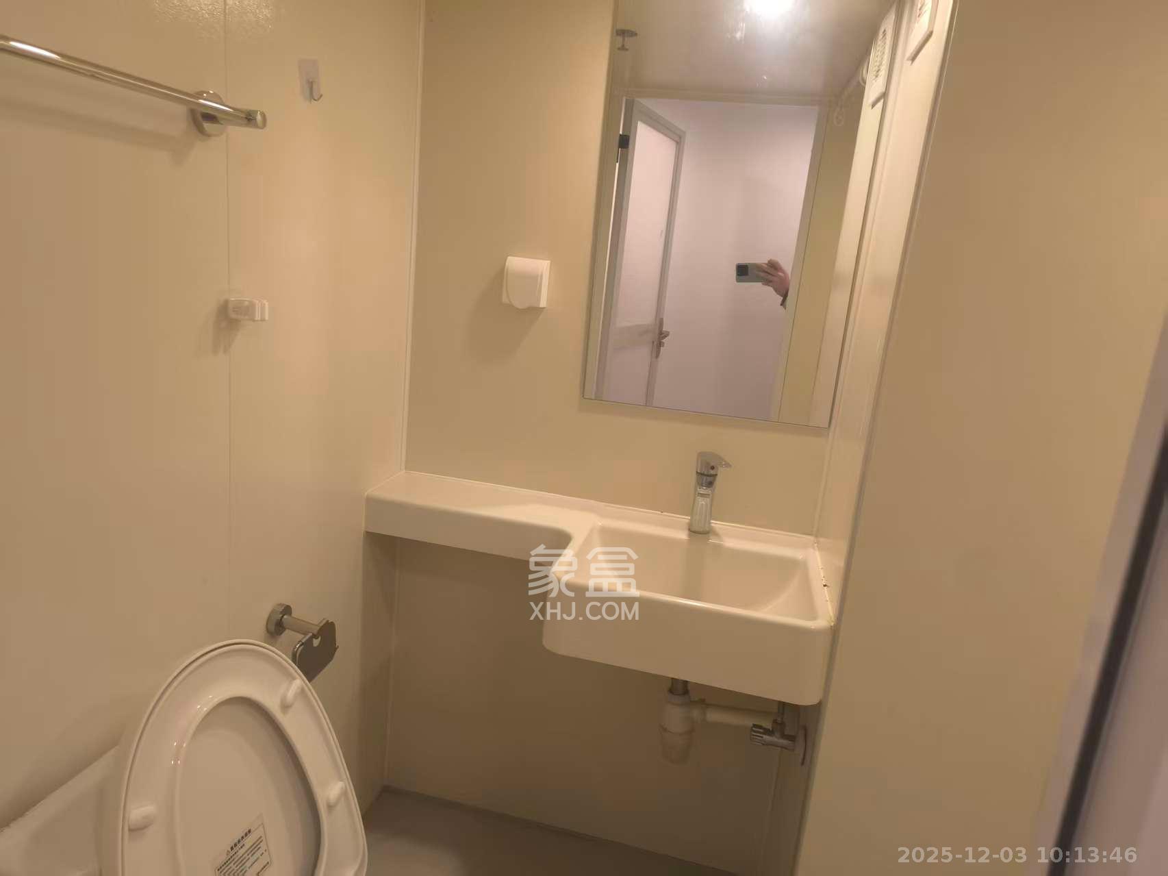 卓越江岸 2室2厅2卫 2400.0元/月 卓越江岸 2室2厅2卫 2400.0元/月室内图