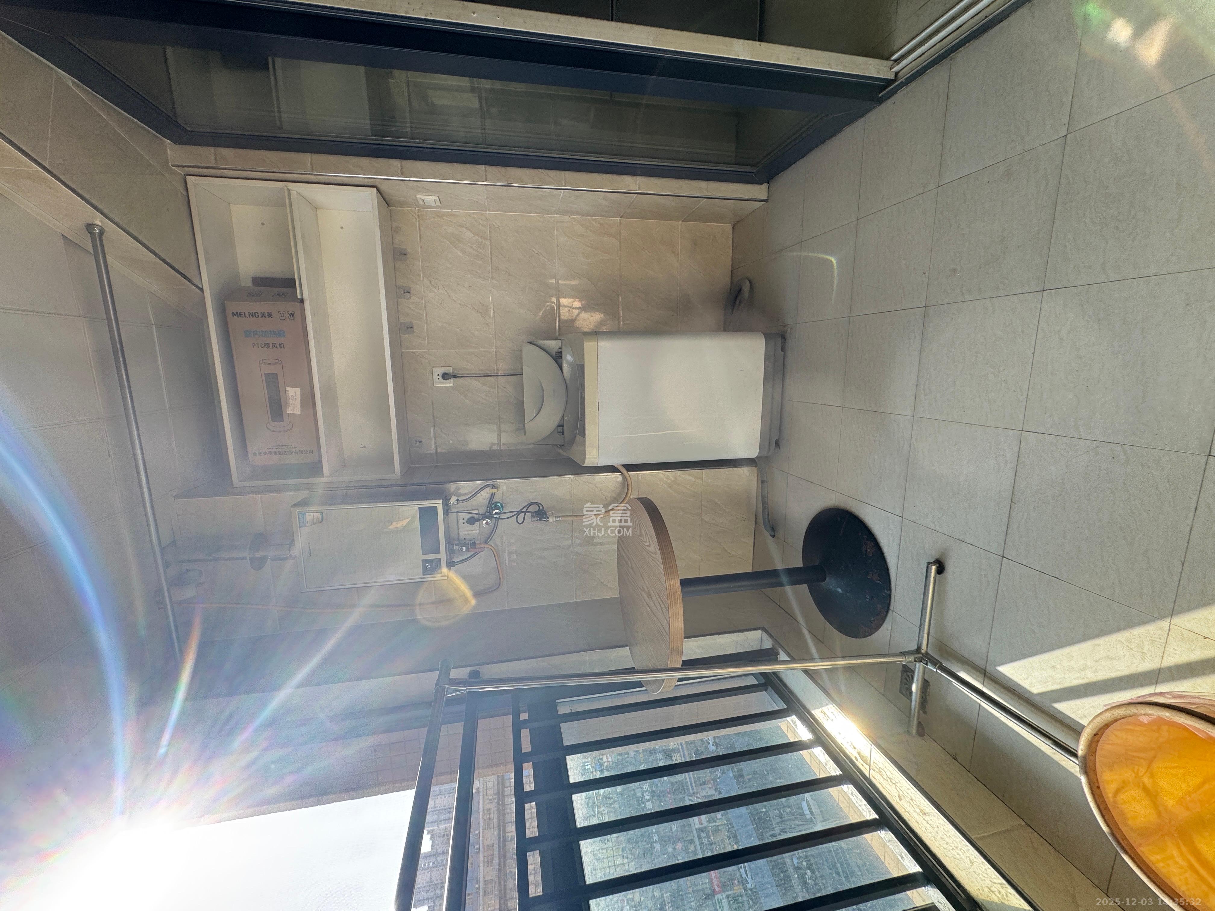 山水湾  1室1厅1卫    1350.0元/月室内图