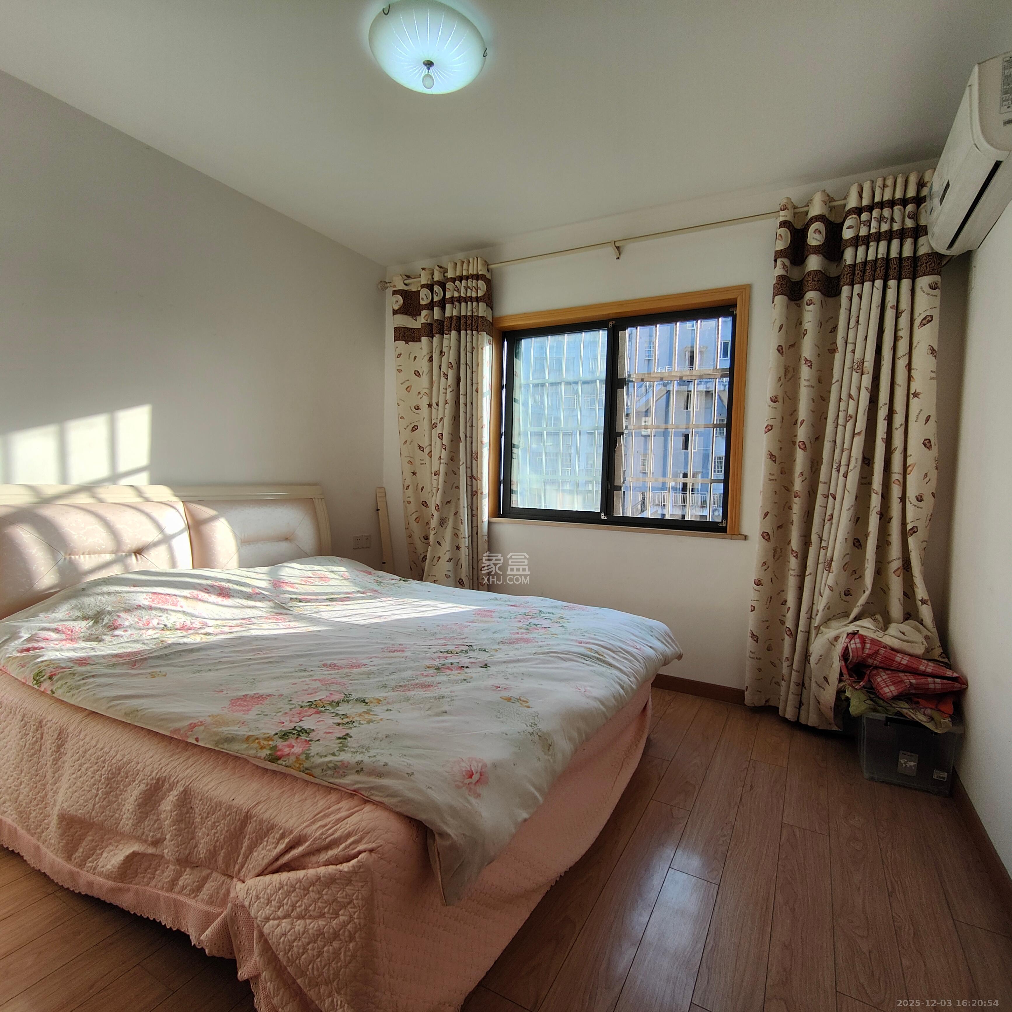 上峰苑(兰亭玥岛) 2室2厅1卫 2000.0元/月 上峰苑(兰亭玥岛) 2室2厅1卫 2000.0元/月室内图