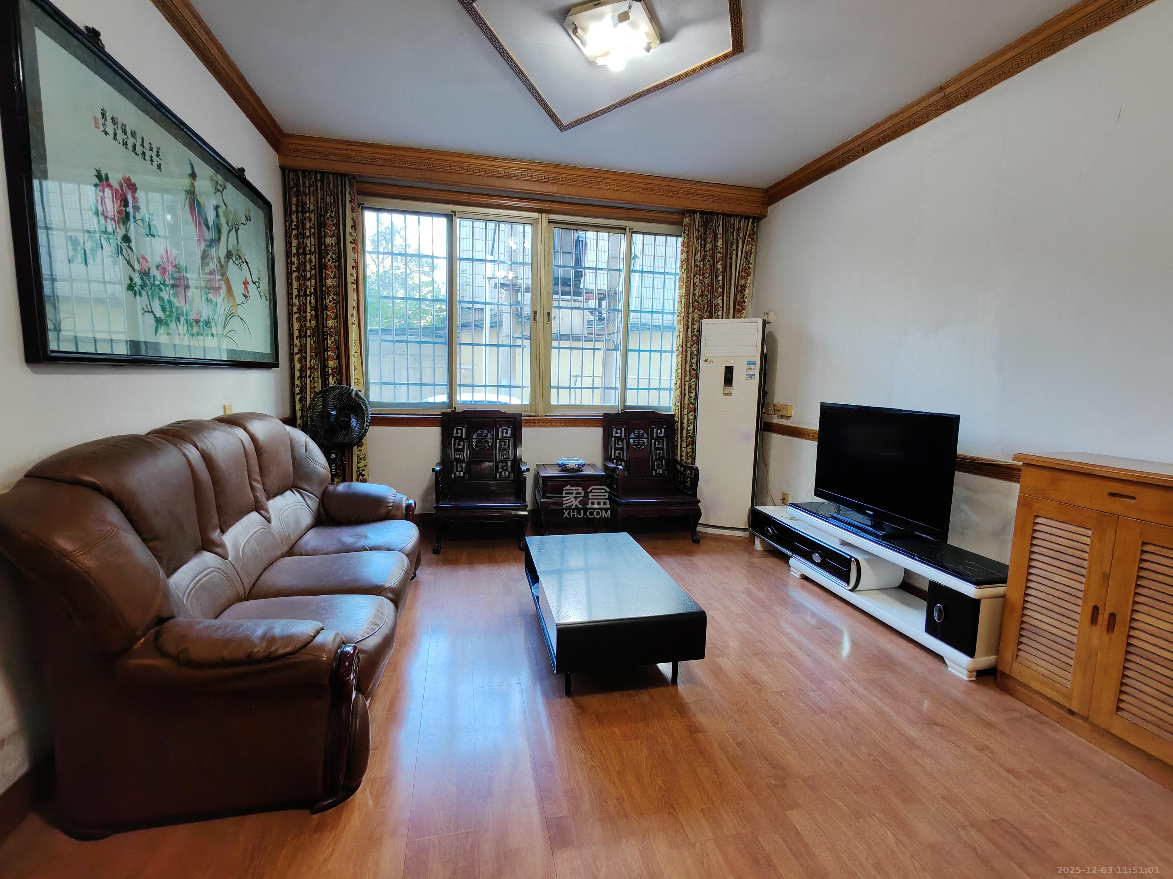 枫林小区 2室2厅1卫 1500.0元/月 枫林小区 2室2厅1卫 1500.0元/月室内图