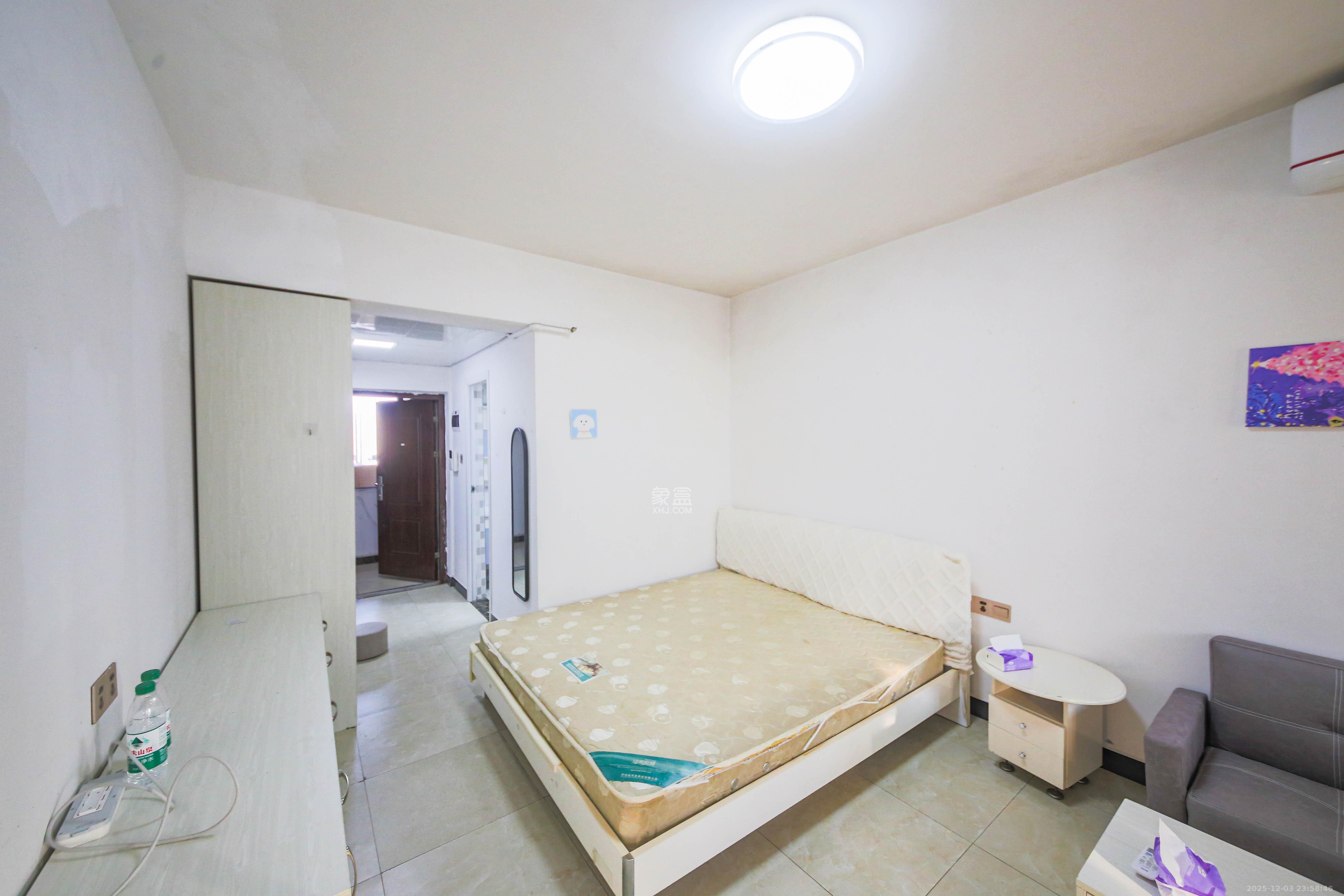 上峰苑(兰亭玥岛) 2室2厅1卫 25.8万 上峰苑(兰亭玥岛) 2室2厅1卫 25.8万卧室