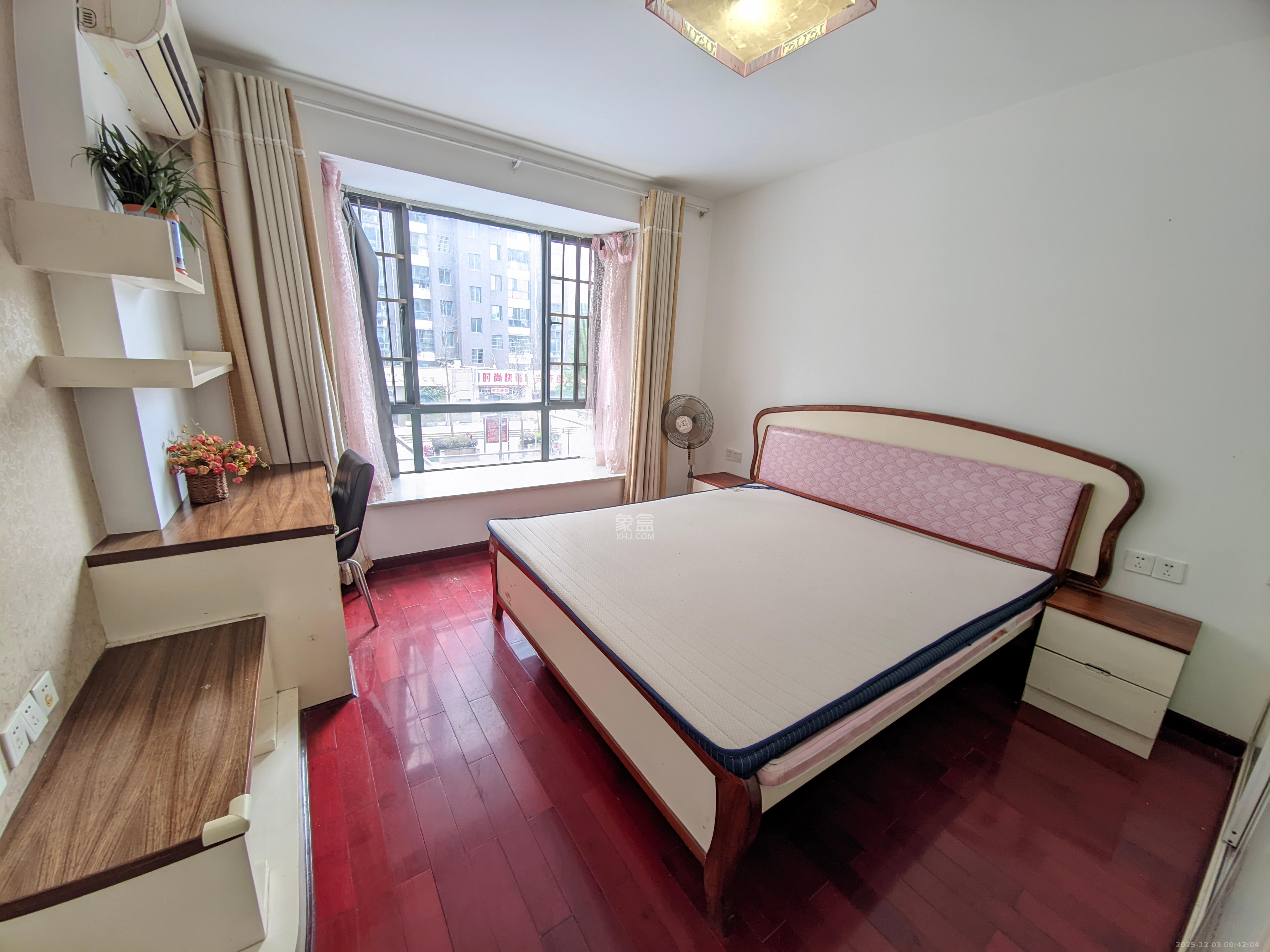 西子花苑 1室2厅2卫 3000.0元/月 西子花苑 1室2厅2卫 3000.0元/月室内图