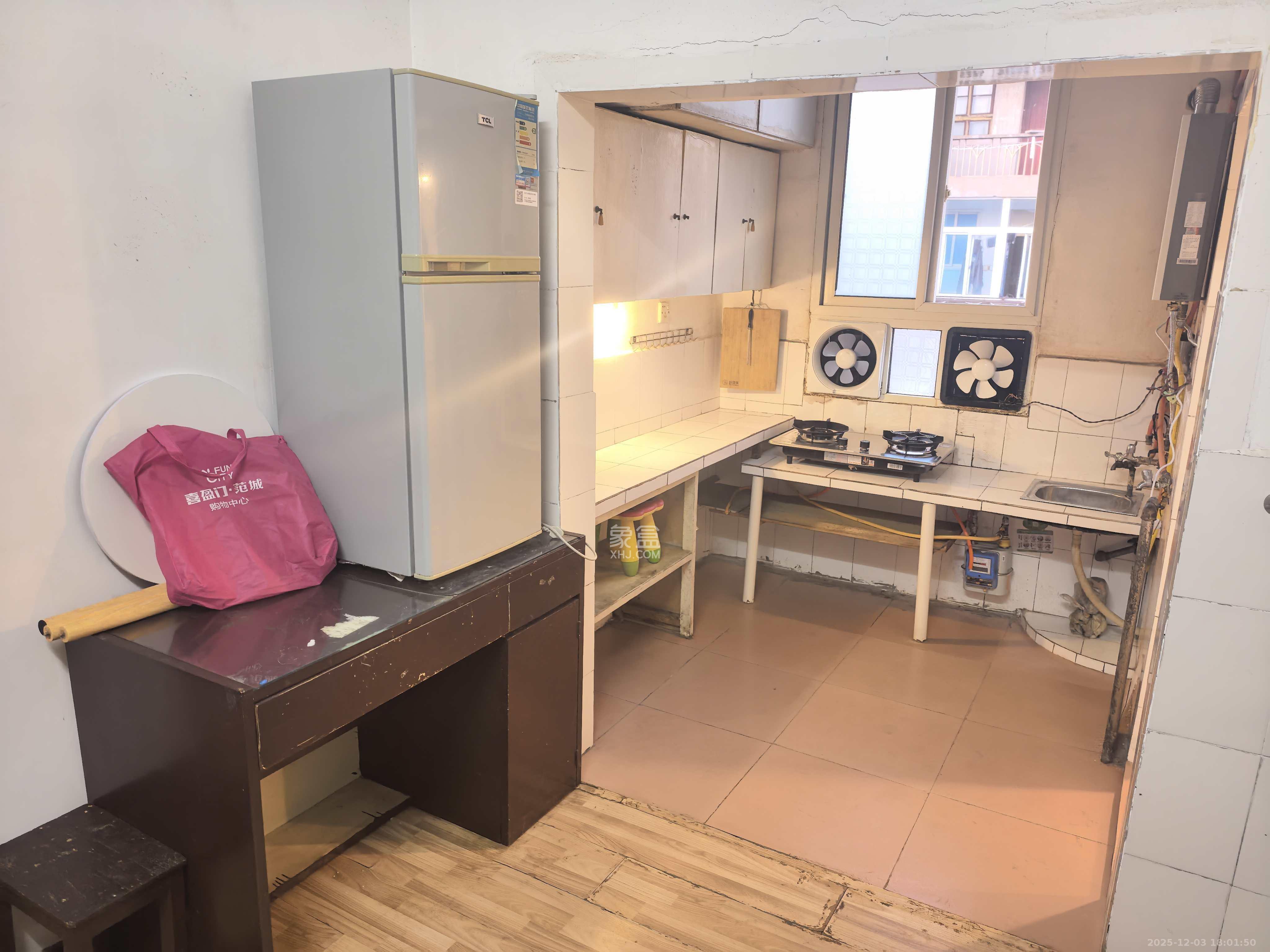 东瓜山一村  2室1厅1卫    1000.0元/月室内图