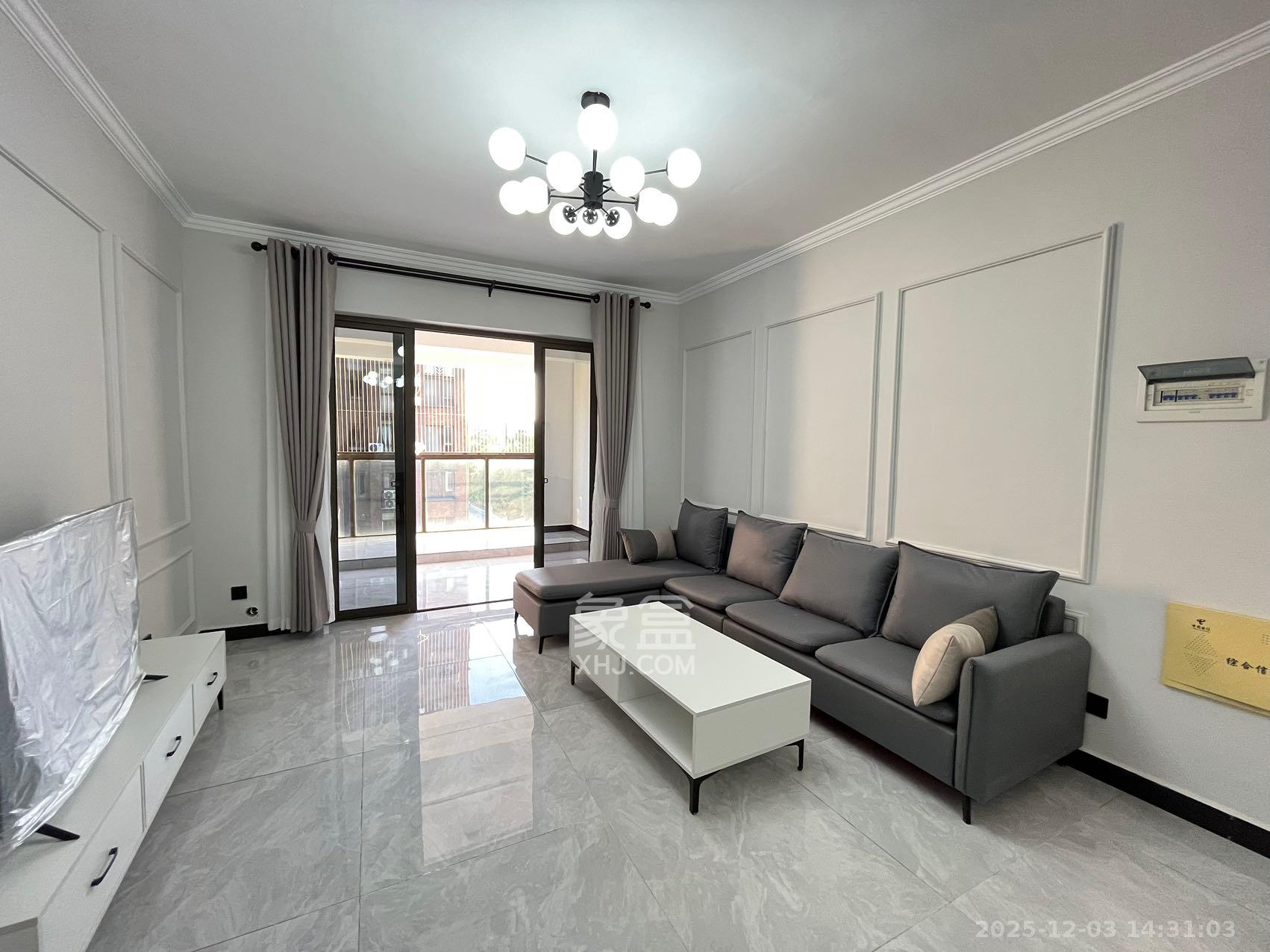 绿地公馆(绿地名邸) 3室2厅2卫 2700.0元/月 绿地公馆(绿地名邸) 3室2厅2卫 2700.0元/月室内图