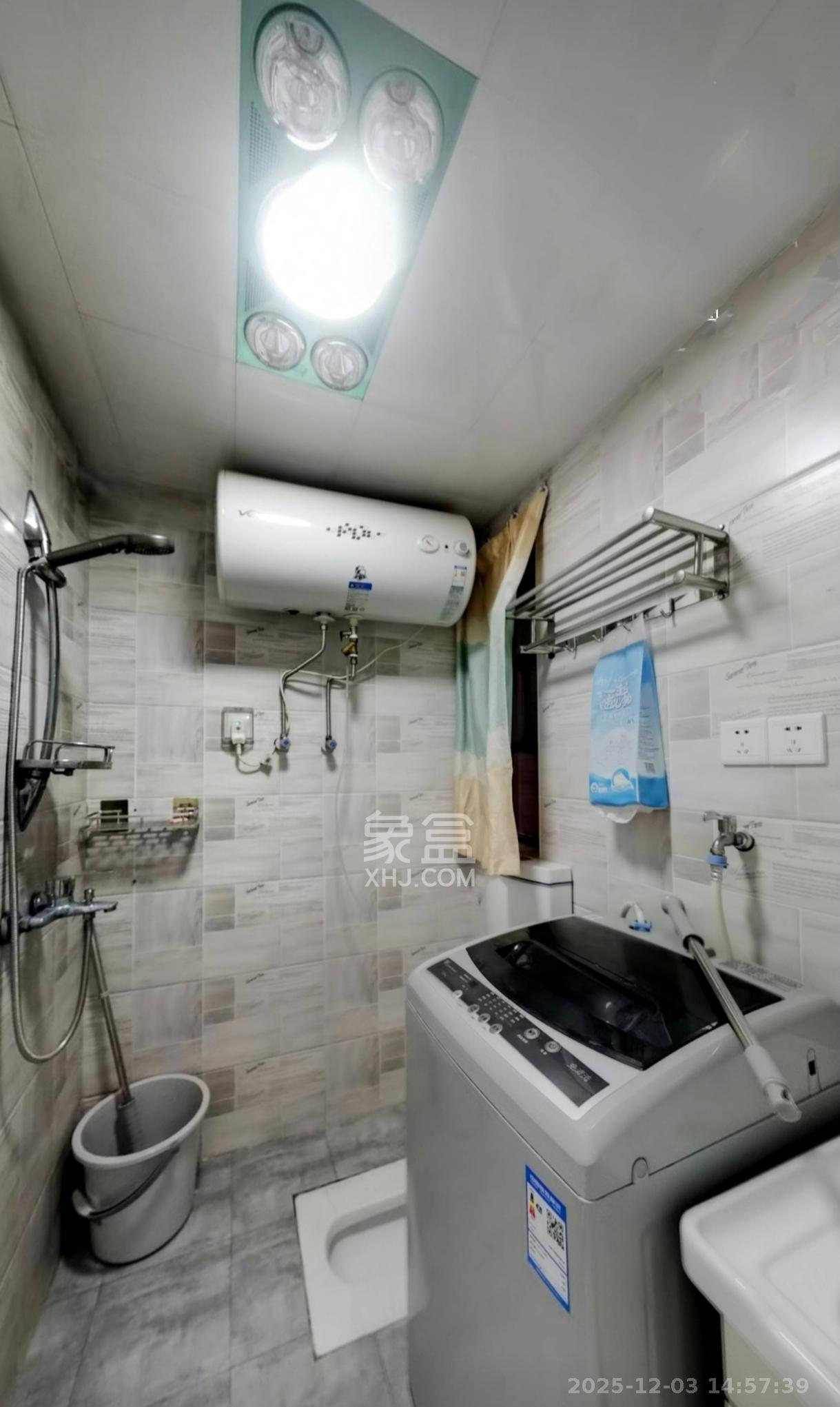 八方小区B区 2室1厅1卫 2500.0元/月 八方小区B区 2室1厅1卫 2500.0元/月室内图