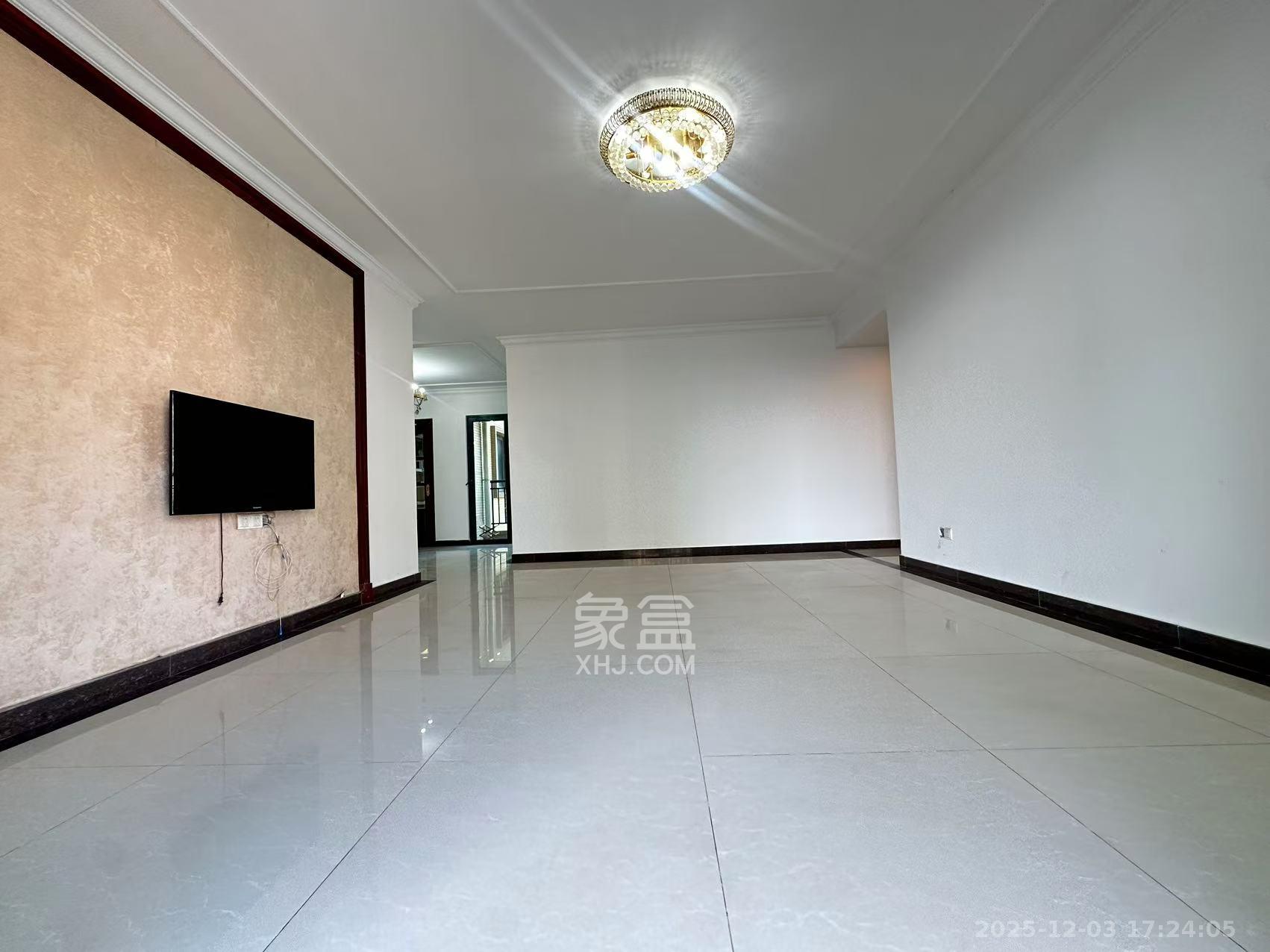 恒大雅苑  1室2厅2卫    3500.0元/月