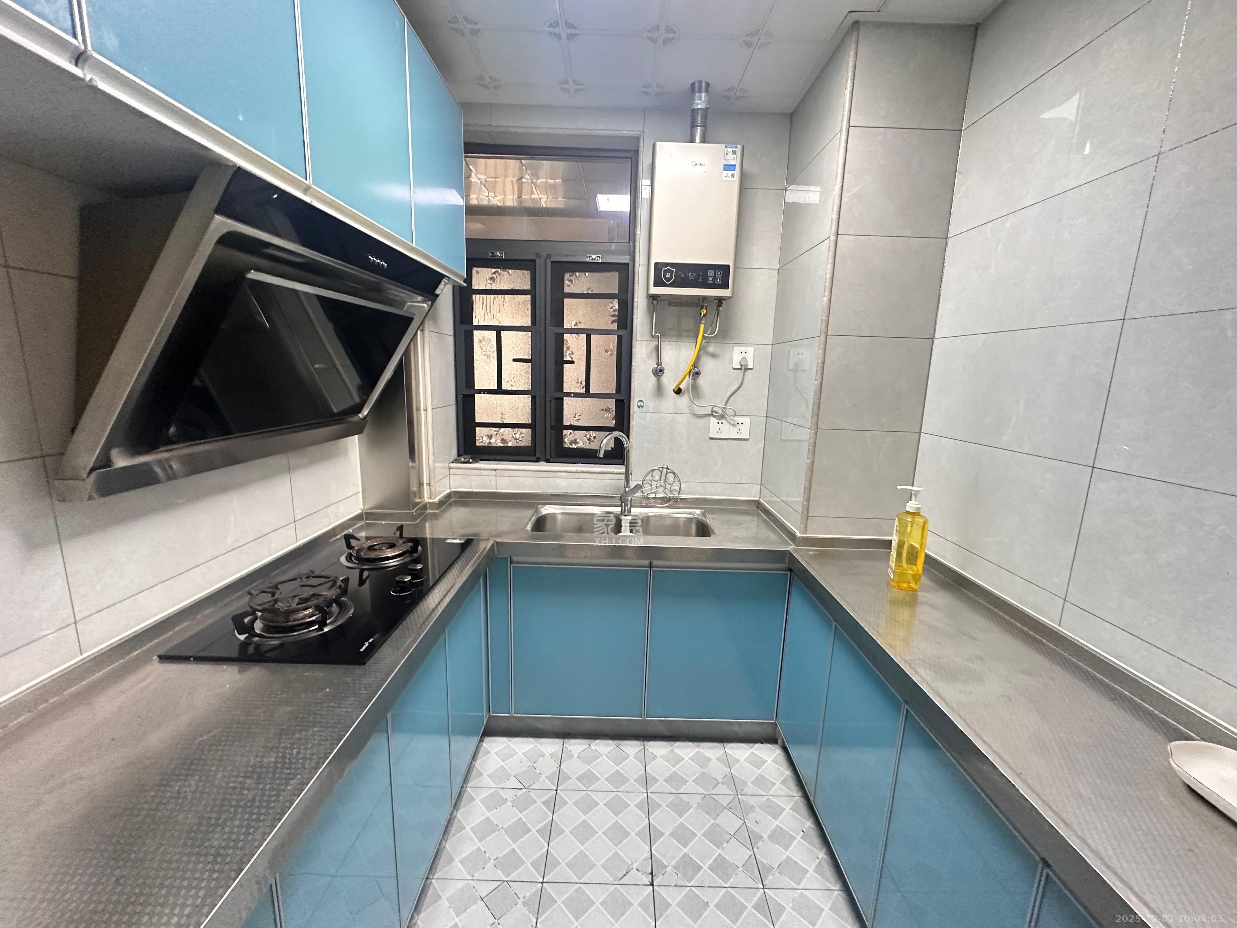 嘉雨兴园 2室1厅1卫 2500.0元/月 嘉雨兴园 2室1厅1卫 2500.0元/月室内图