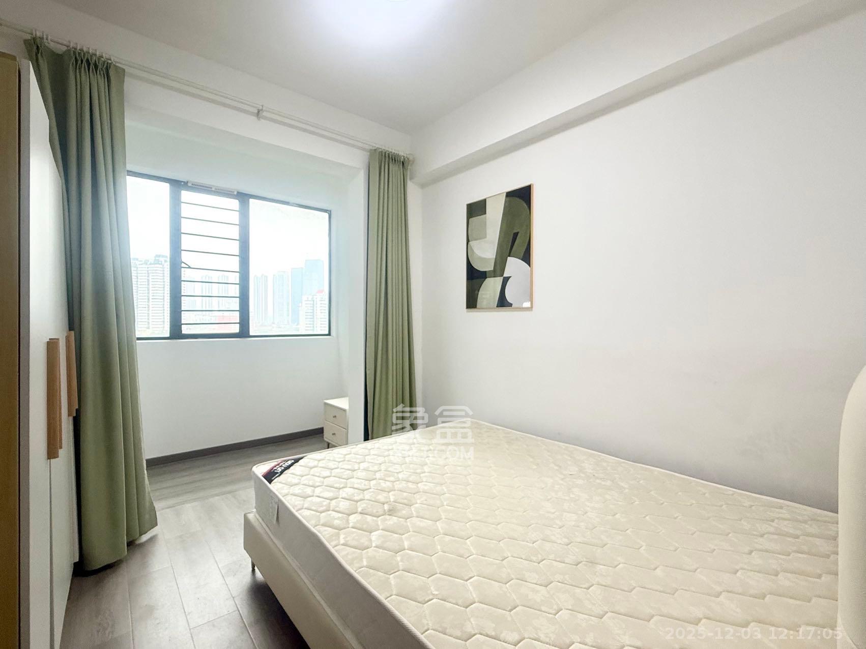 华盛新外滩  3室2厅1卫    3600.0元/月室内图