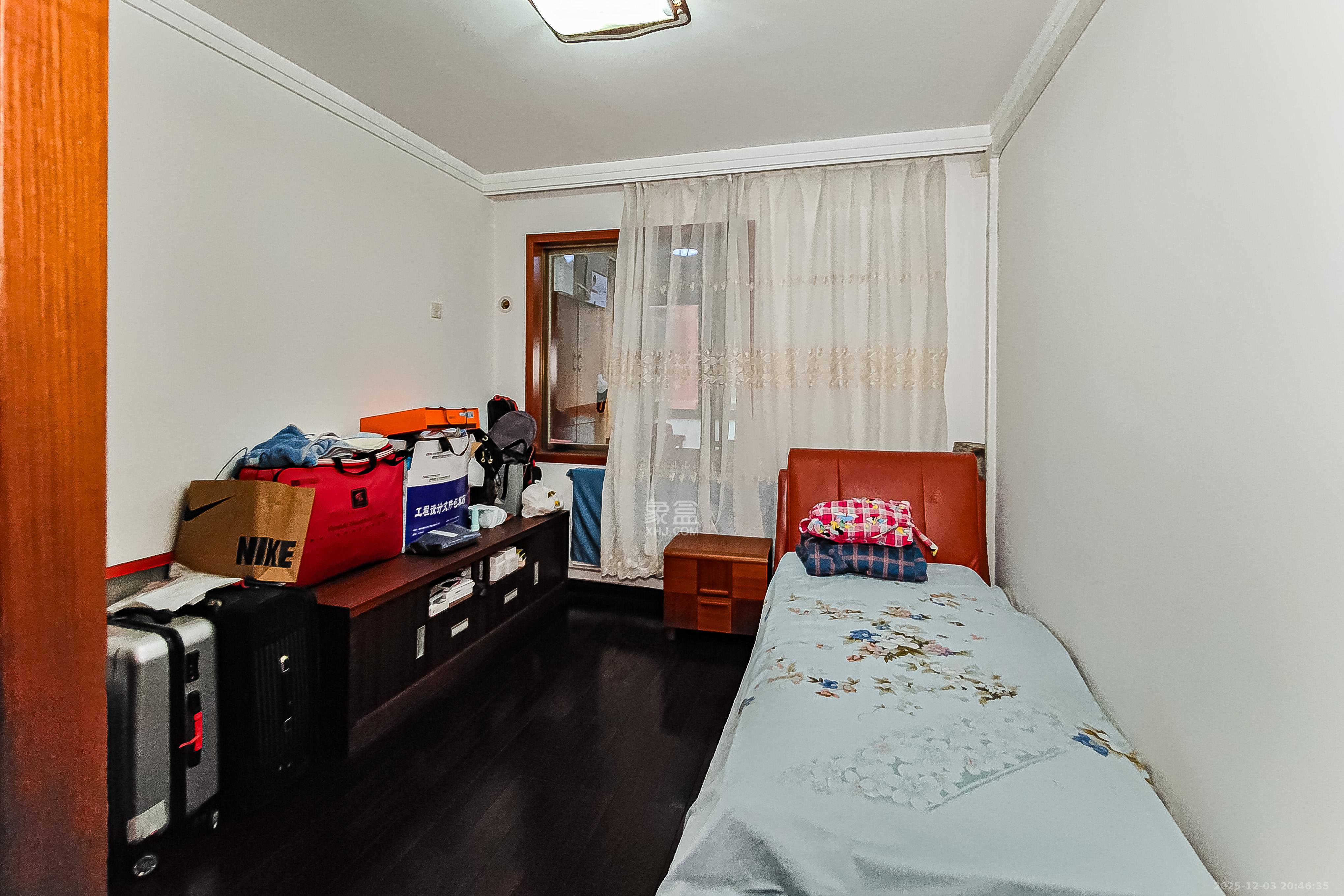 中天枫景园 4室2厅2卫 328.0万 中天枫景园 4室2厅2卫 328.0万卧室