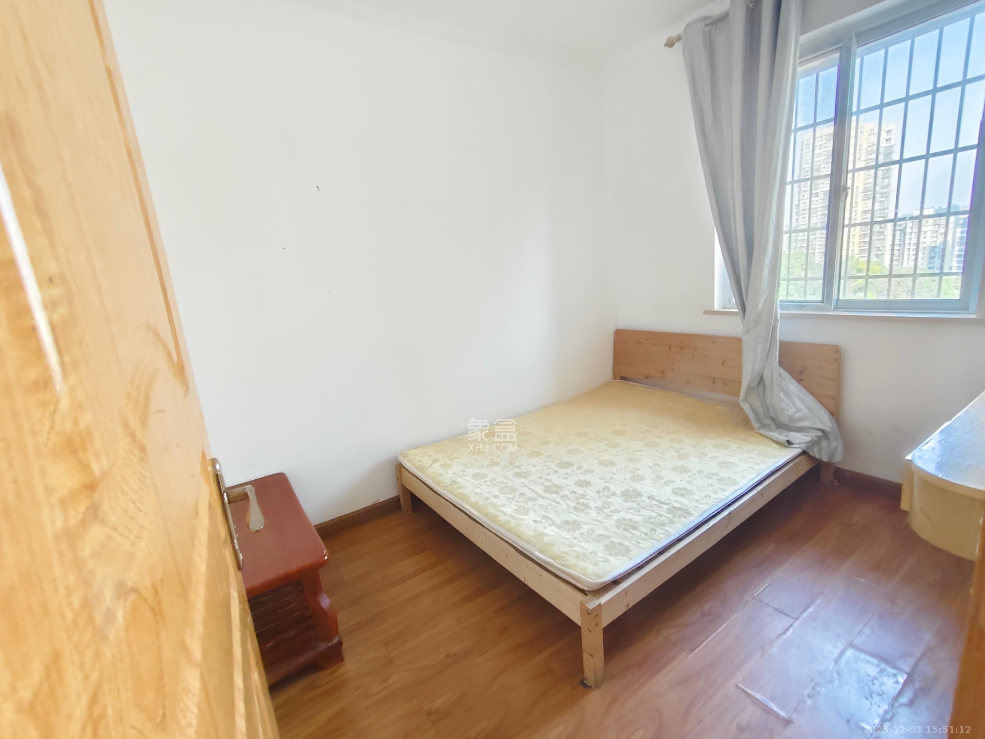 谷山乐园二期 3室2厅1卫 2000.0元/月 谷山乐园二期 3室2厅1卫 2000.0元/月室内图