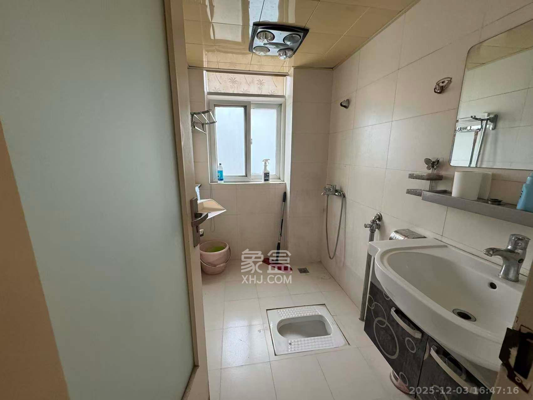 金碧文华  2室2厅1卫    1900.0元/月