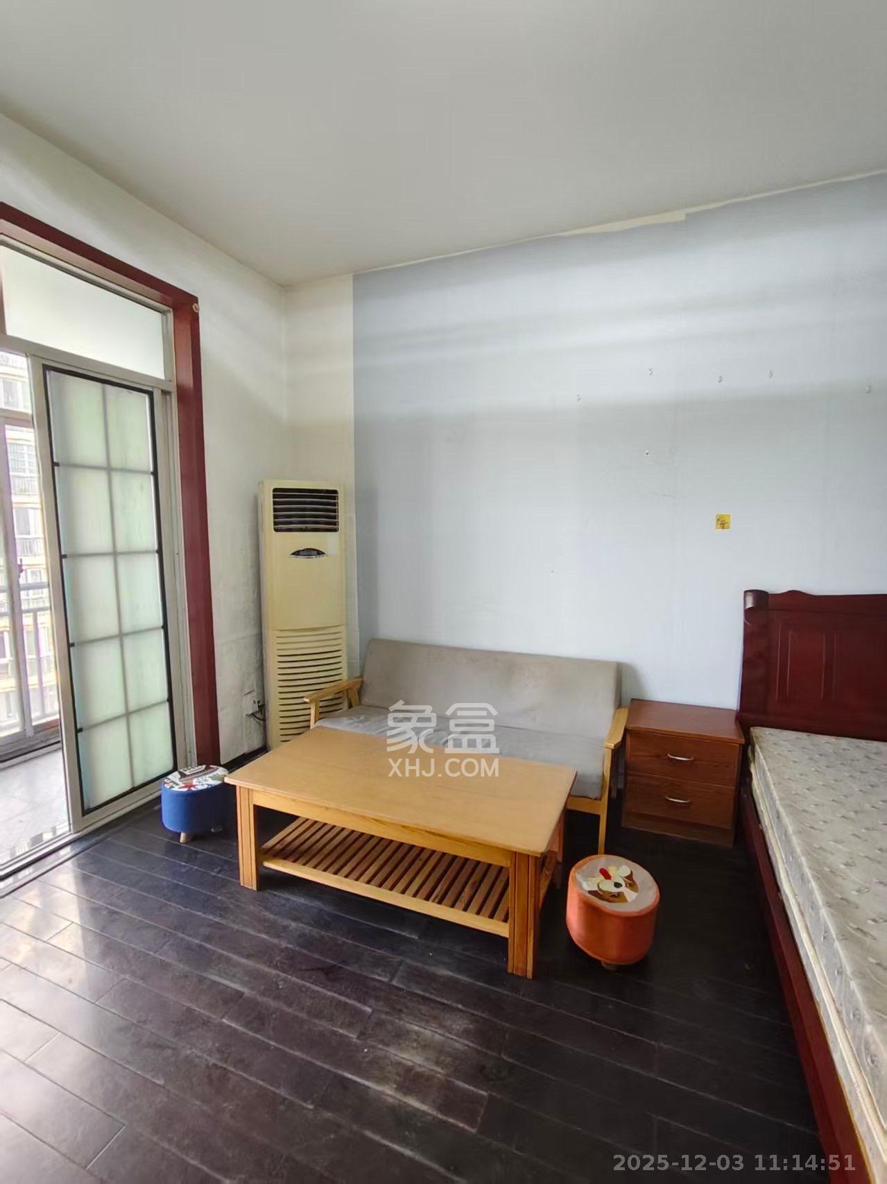 新星小区  1室1厅1卫    1100.0元/月室内图