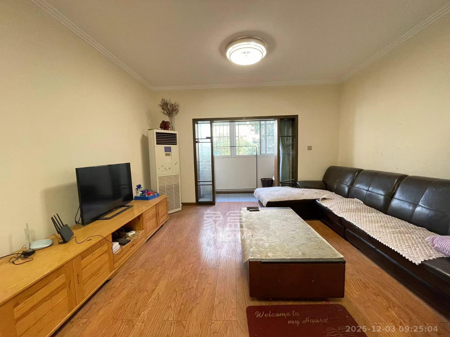 怡荷园 3室0厅0卫 2100.0元/月 怡荷园 3室0厅0卫 2100.0元/月室内图