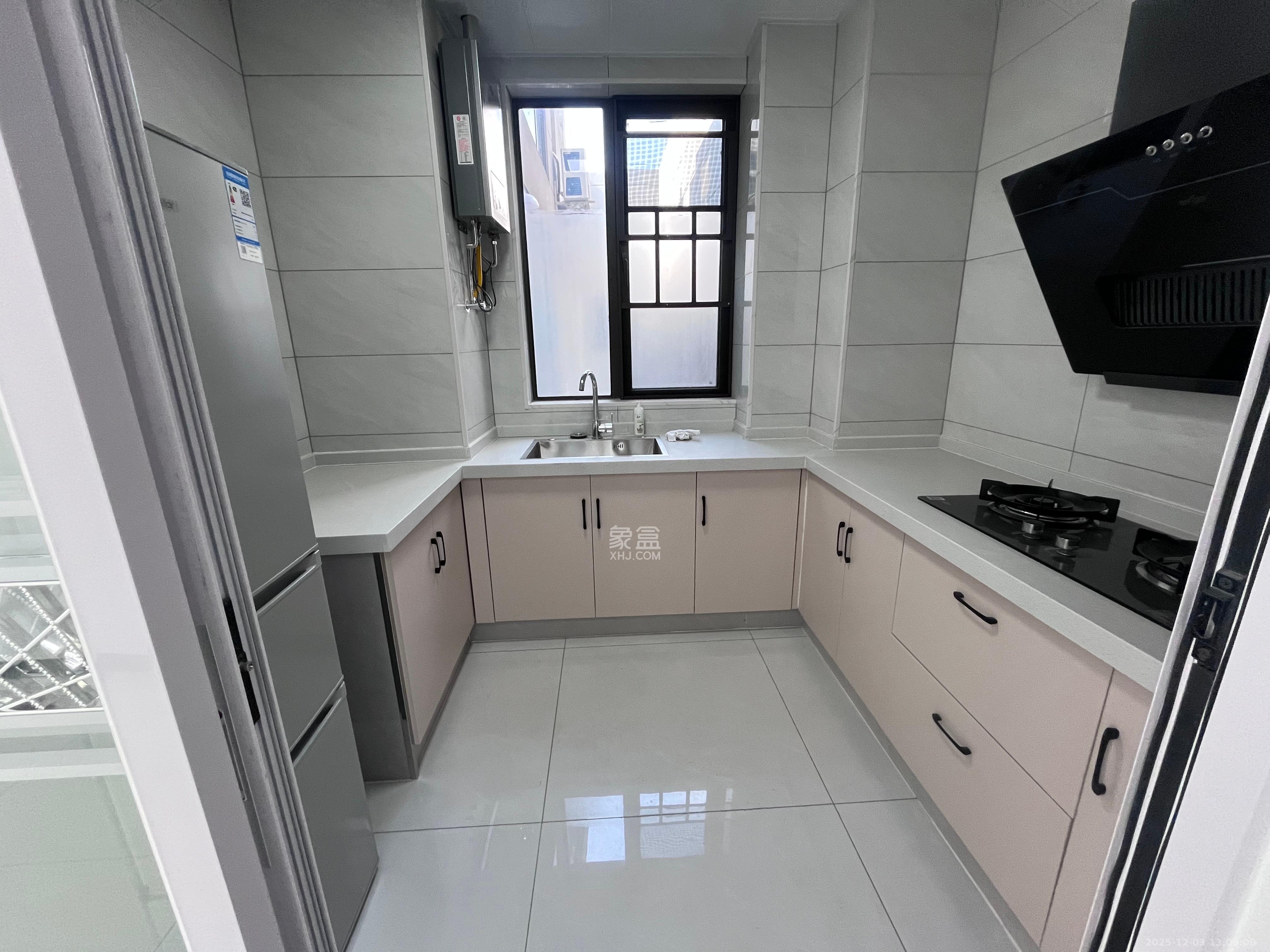 步步高梅溪新天地二期（步步高梅溪嘉苑）  2室1厅1卫    2500.0元/月室内图