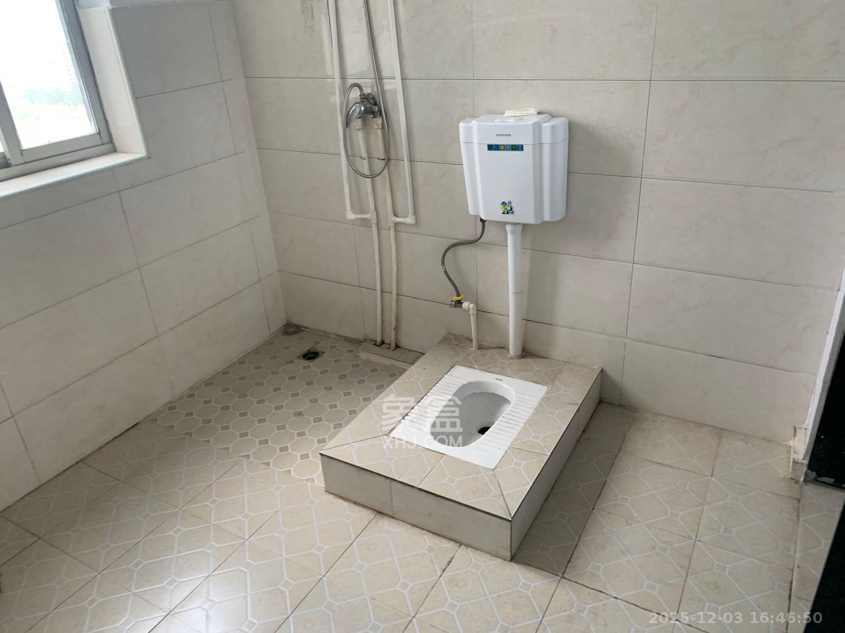 白沙湾嘉园 3室2厅1卫 2800.0元/月 白沙湾嘉园 3室2厅1卫 2800.0元/月室内图