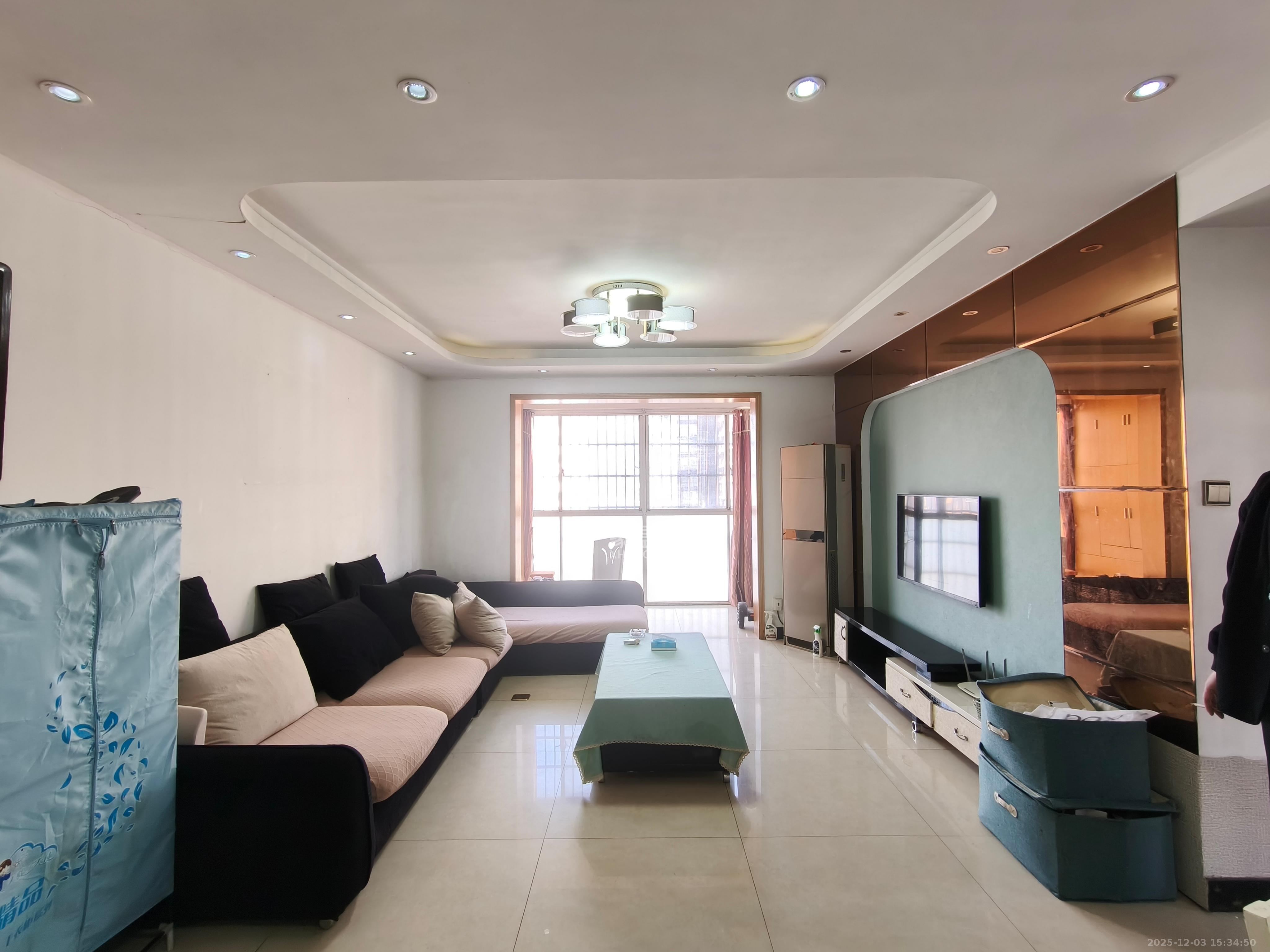 圣力华苑 2室2厅1卫 1650.0元/月 圣力华苑 2室2厅1卫 1650.0元/月室内图