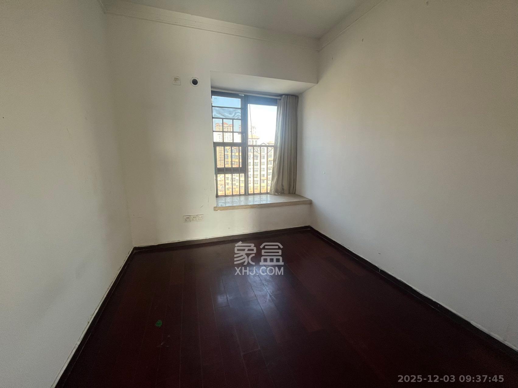 珠江花城三期锦鲤 3室2厅1卫 2500.0元/月 珠江花城三期锦鲤 3室2厅1卫 2500.0元/月室内图