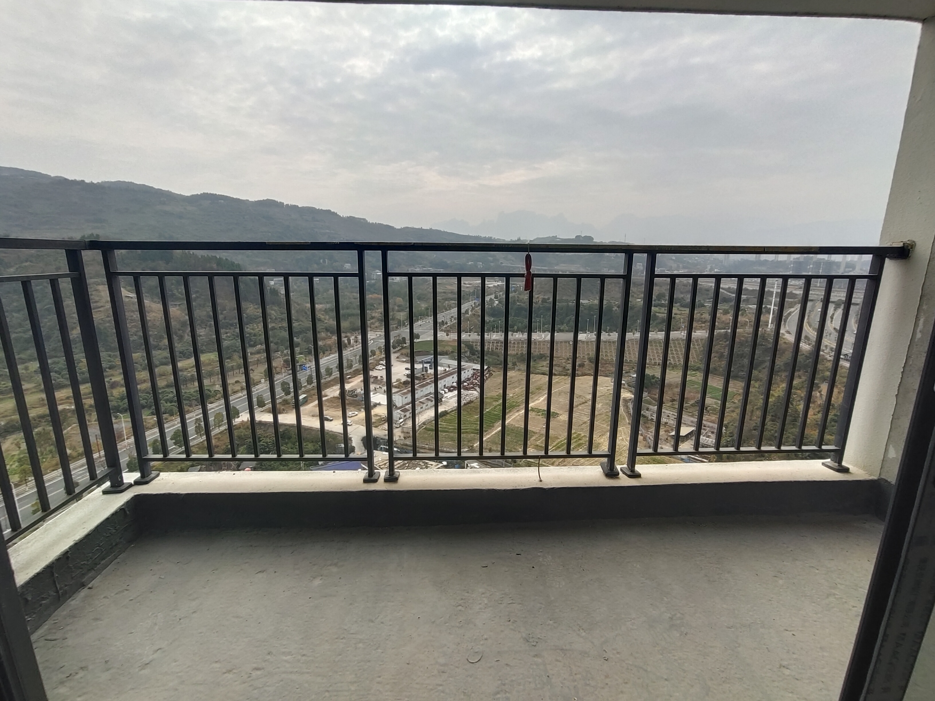 宁邦广场  3室2厅2卫    43.8万