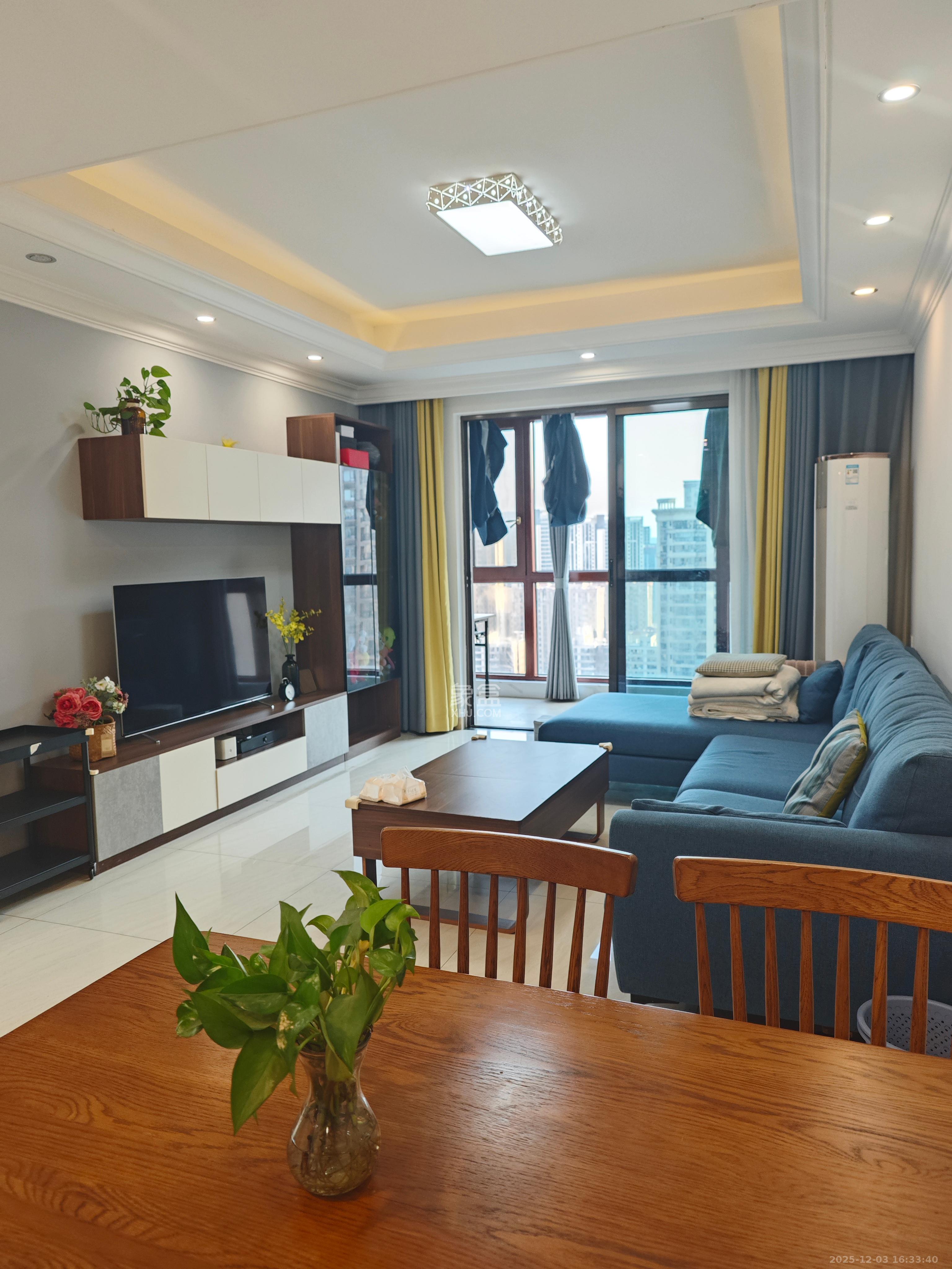 江山帝景哈佛  3室2厅1卫    2000.0元/月