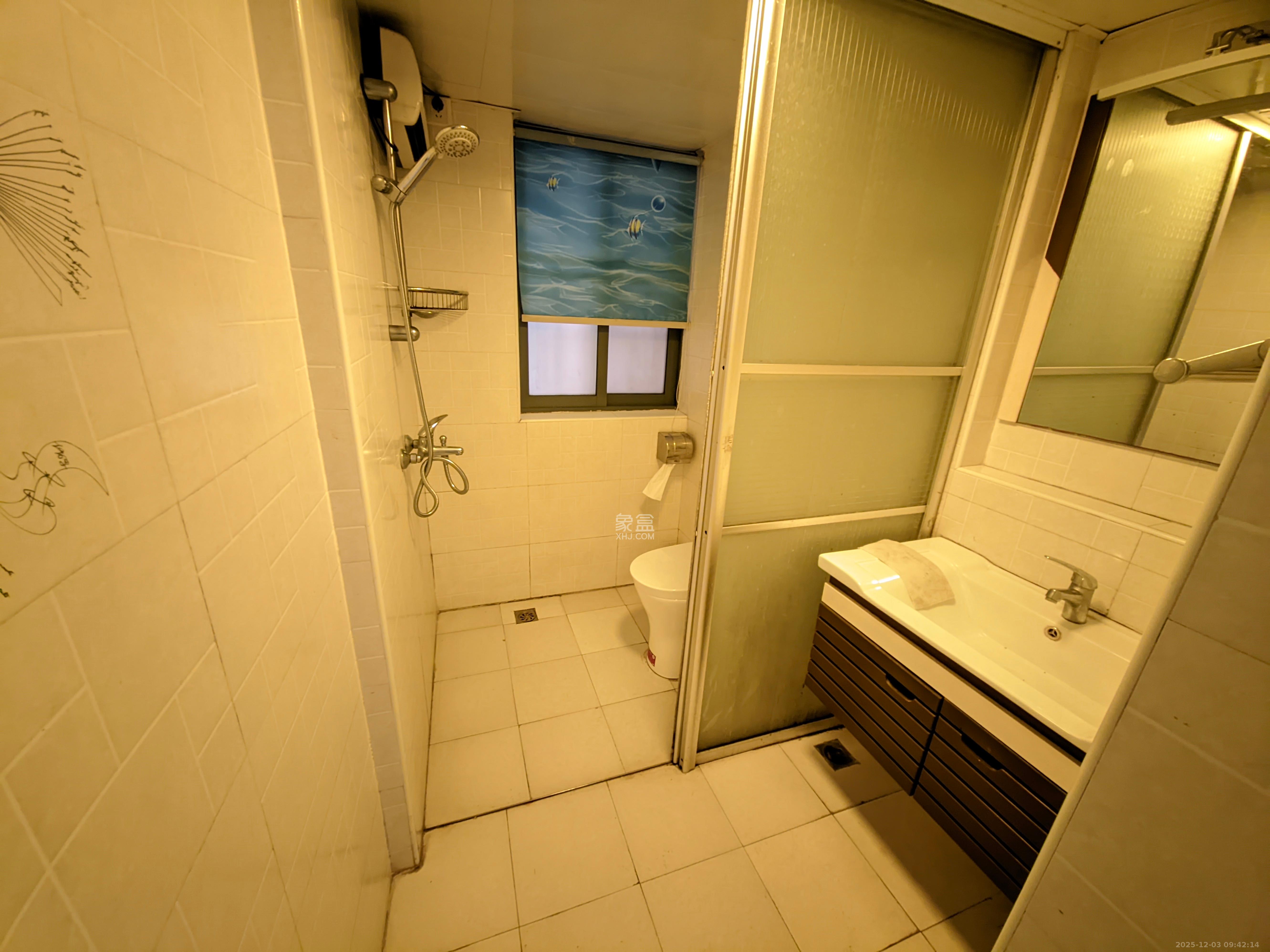 西子花苑 1室2厅2卫 3000.0元/月 西子花苑 1室2厅2卫 3000.0元/月室内图