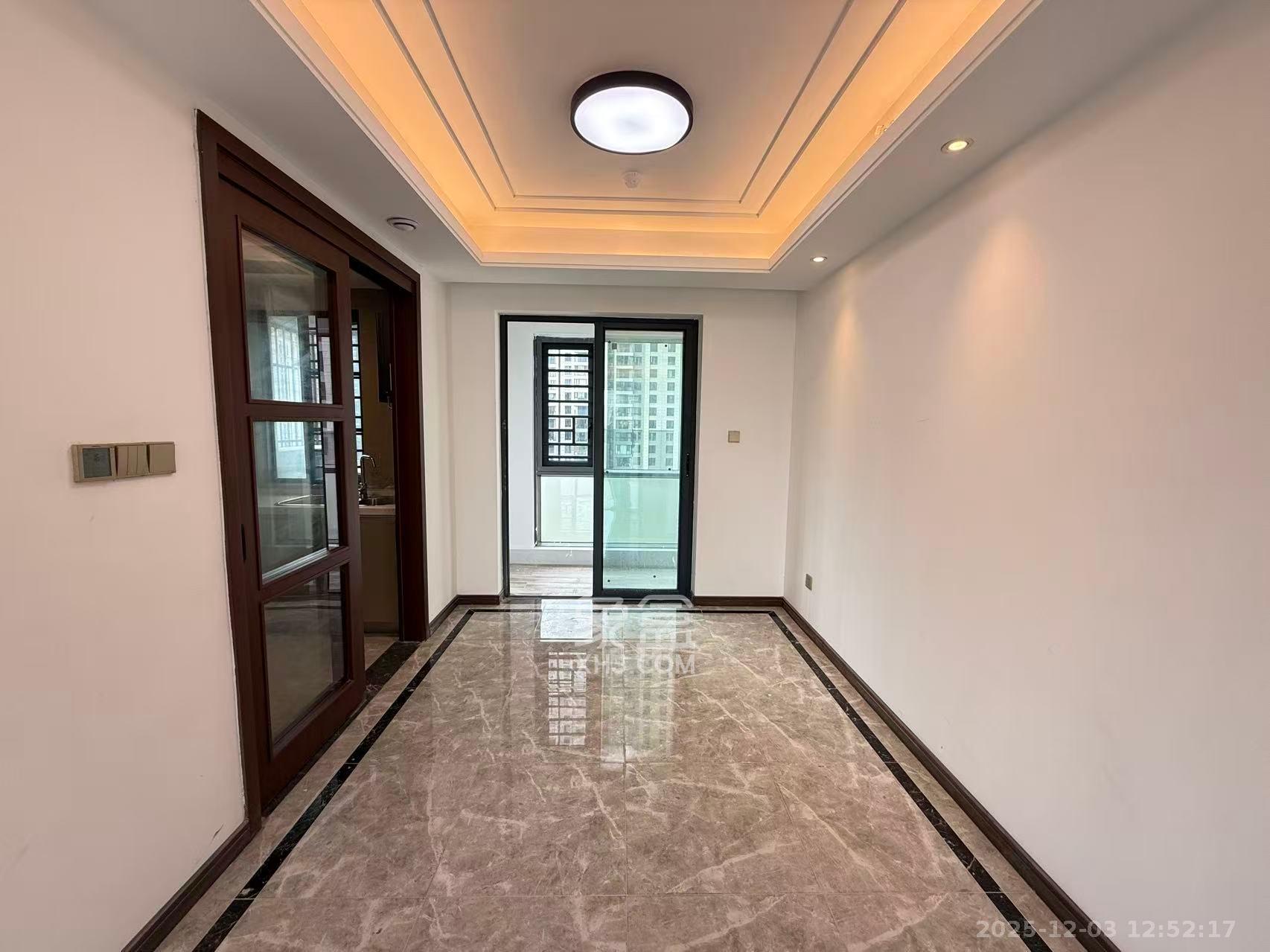 绿地长沙城际空间站(绿地新里佳苑) 4室2厅2卫 4700.0元/月 绿地长沙城际空间站(绿地新里佳苑) 4室2厅2卫 4700.0元/月室内图