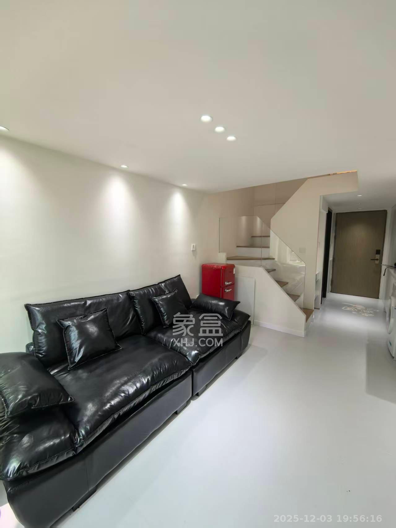 福晟翡翠湾 2室1厅1卫 2300.0元/月 福晟翡翠湾 2室1厅1卫 2300.0元/月室内图