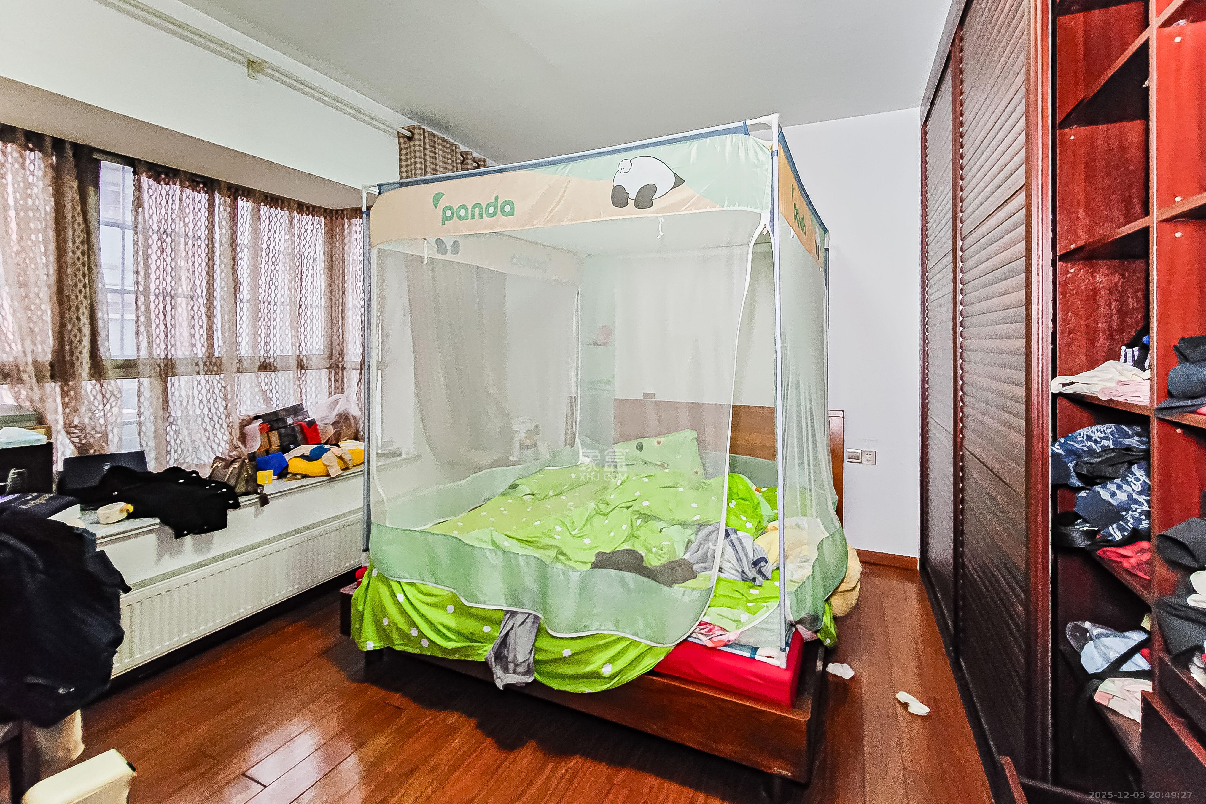 宏泽佳园  3室2厅1卫    180.0万卧室