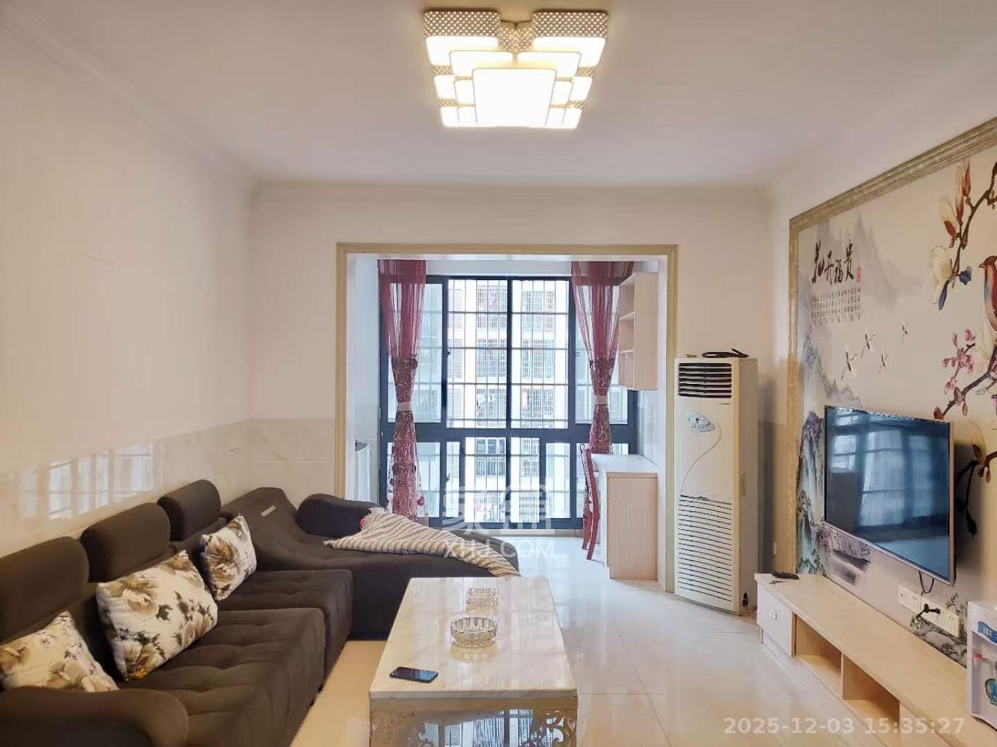 嘉顺苑  2室2厅1卫    1900.0元/月