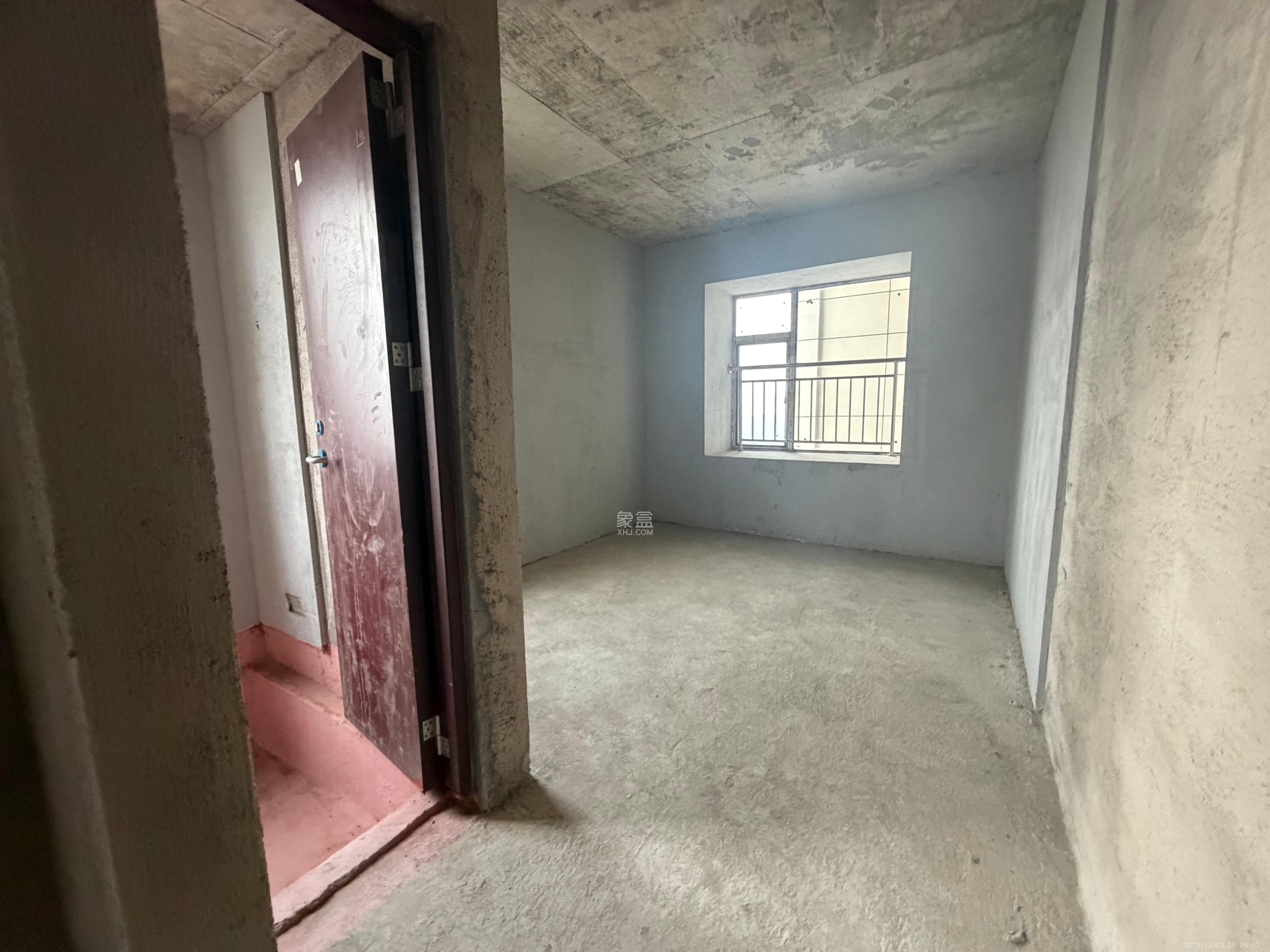 恒润国际 3室2厅2卫 50.0万 恒润国际 3室2厅2卫 50.0万客厅