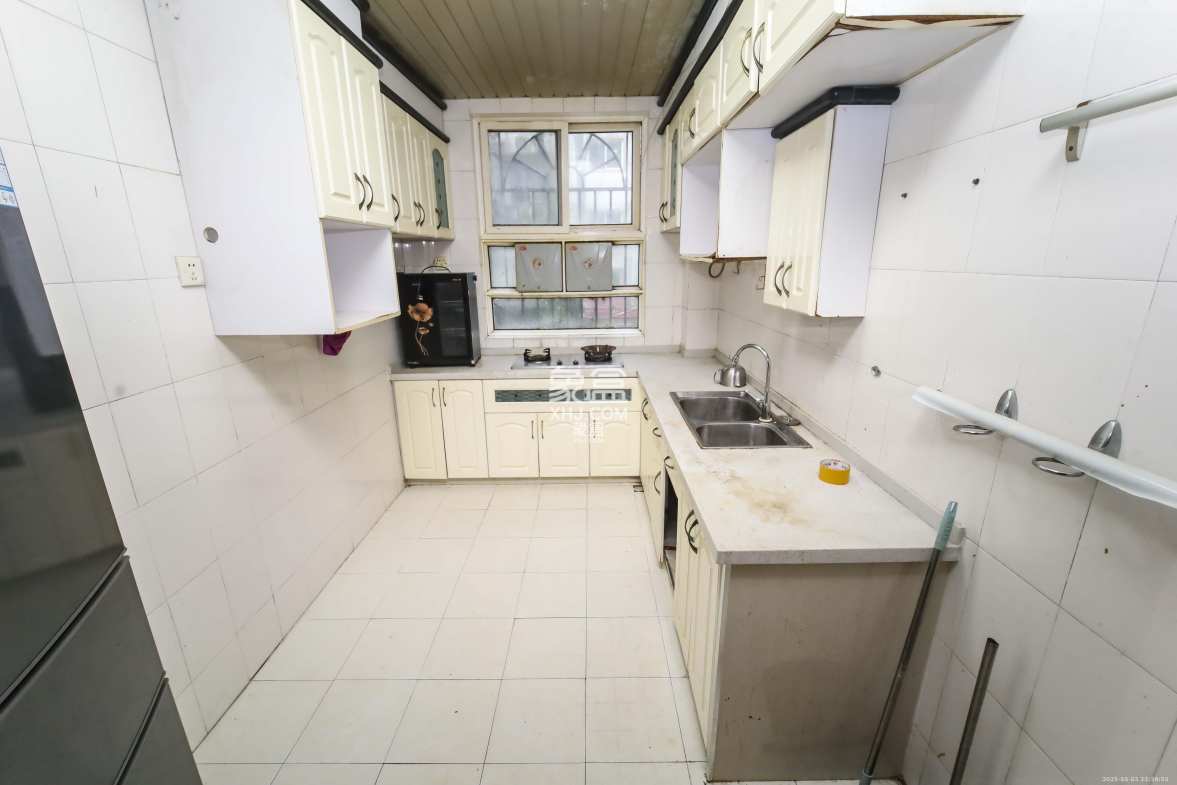 德政园 3室2厅1卫 1900.0元/月 德政园 3室2厅1卫 1900.0元/月室内图